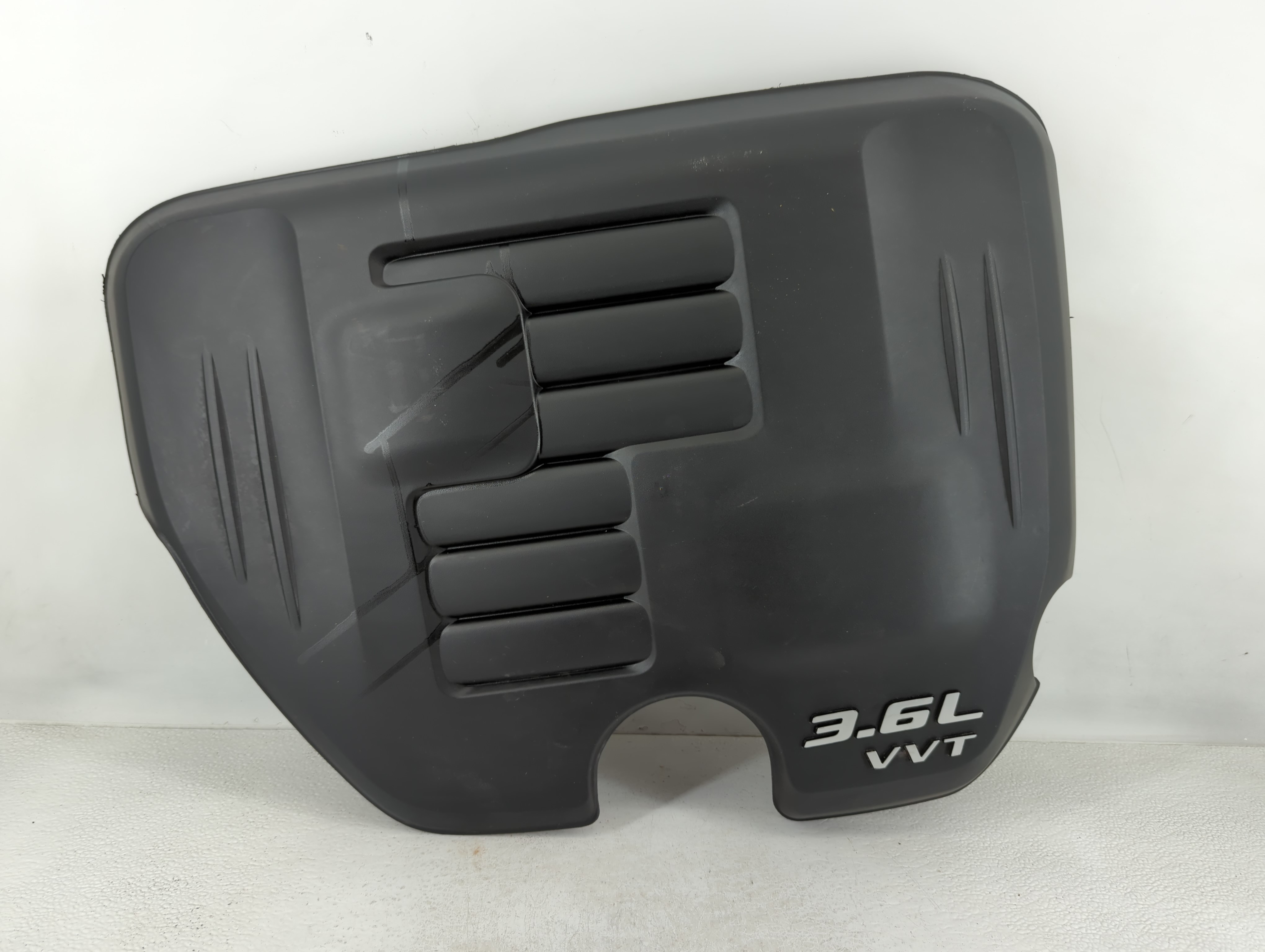 Picture of 2011 Chrysler 300 Engine Cover 640959