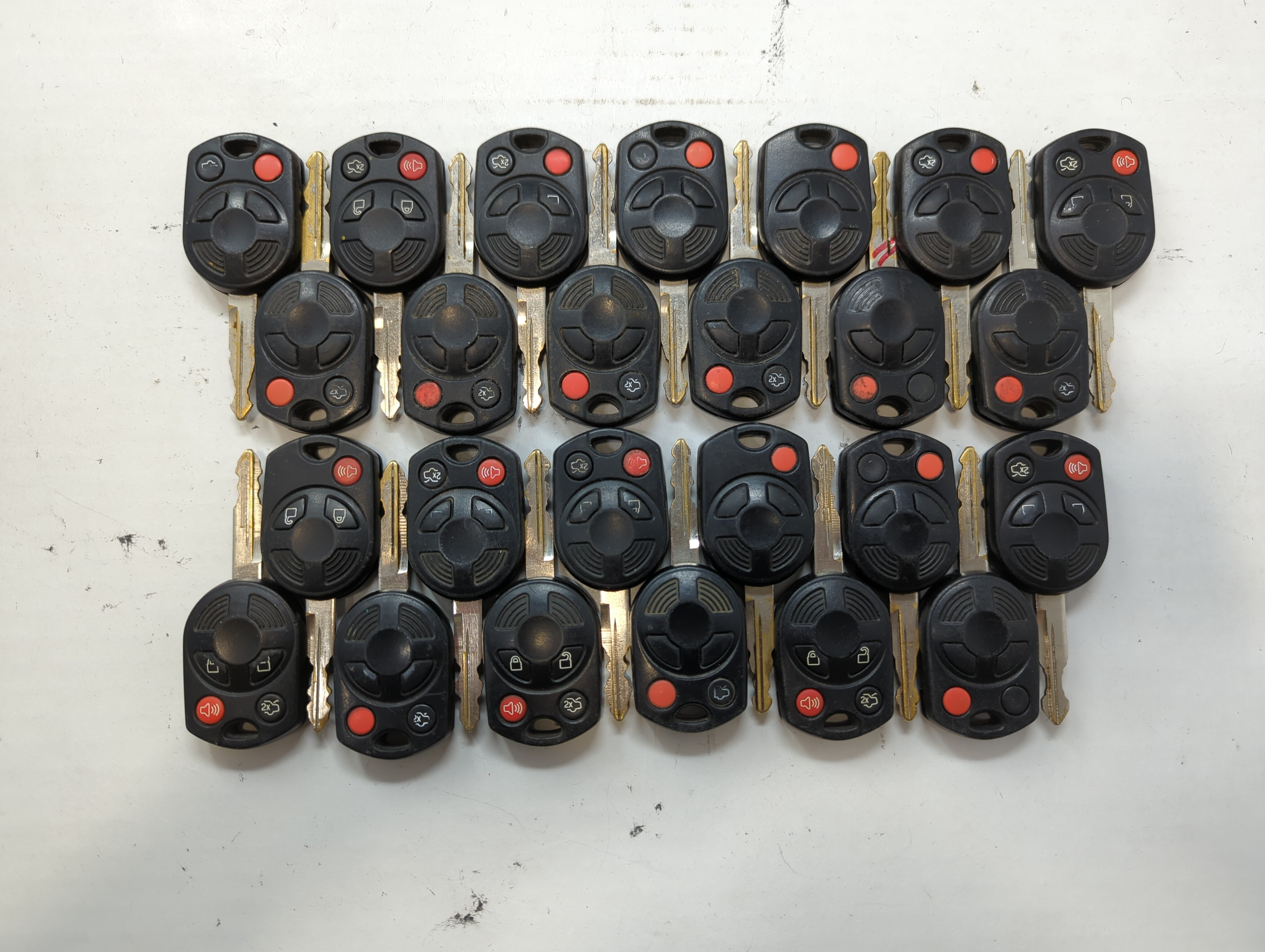 Lot of 25 Ford Keyless Entry Remote Fob OUC600022 6U5T-1913-AE | 641033 - Oemusedautoparts1.com