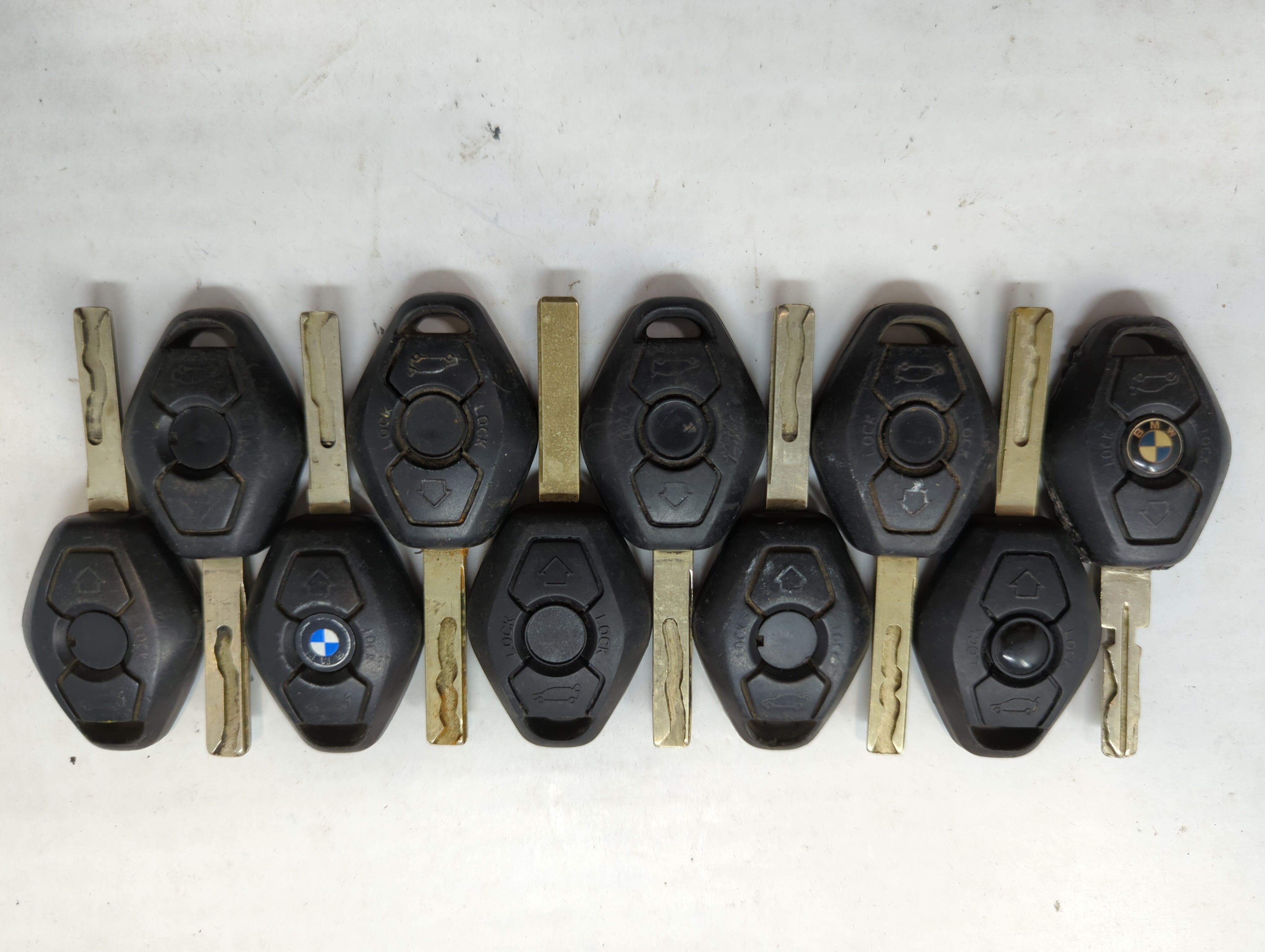 Lot of 10 Bmw Keyless Entry Remote Fob LX8 FZV 6955750 | 6933730-02 641309 - Oemusedautoparts1.com