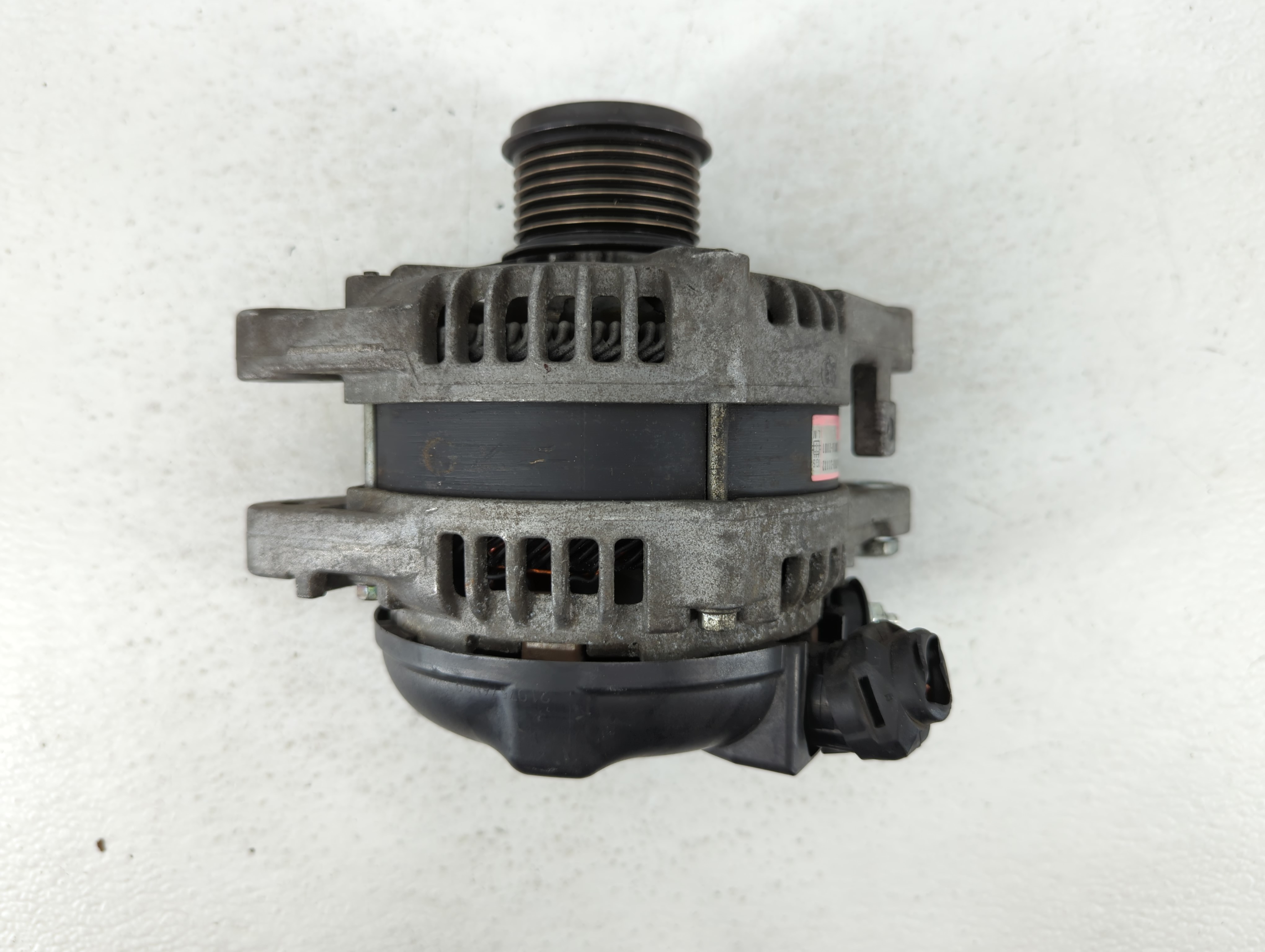 Picture of Lexus Es250 Alternator Generator Charging Assembly Engine Oem 641995