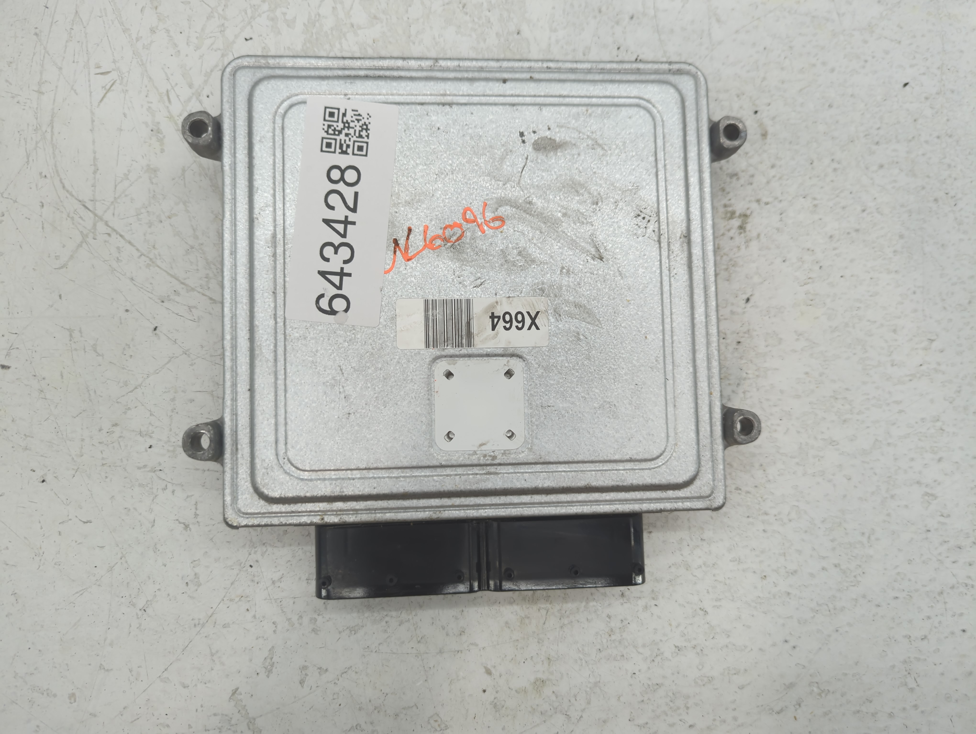Picture of 2011-2014 Hyundai Sonata Engine Computer Ecu Pcm Ecm Pcu Oem 39101-2g664 643428