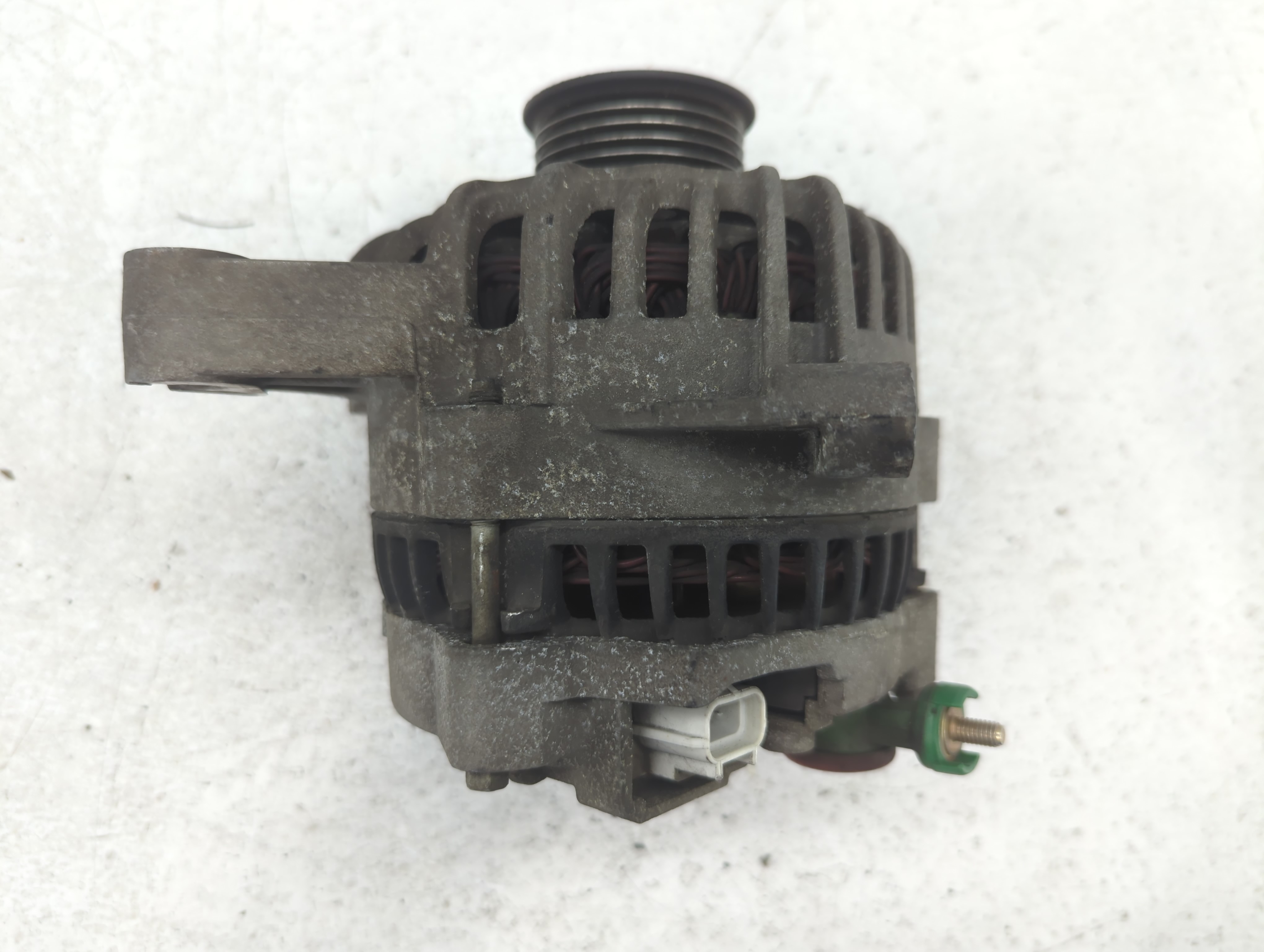 Ford Expedition Alternator Generator Charging Assembly Engine Oem 643784 - Oemusedautoparts1.com