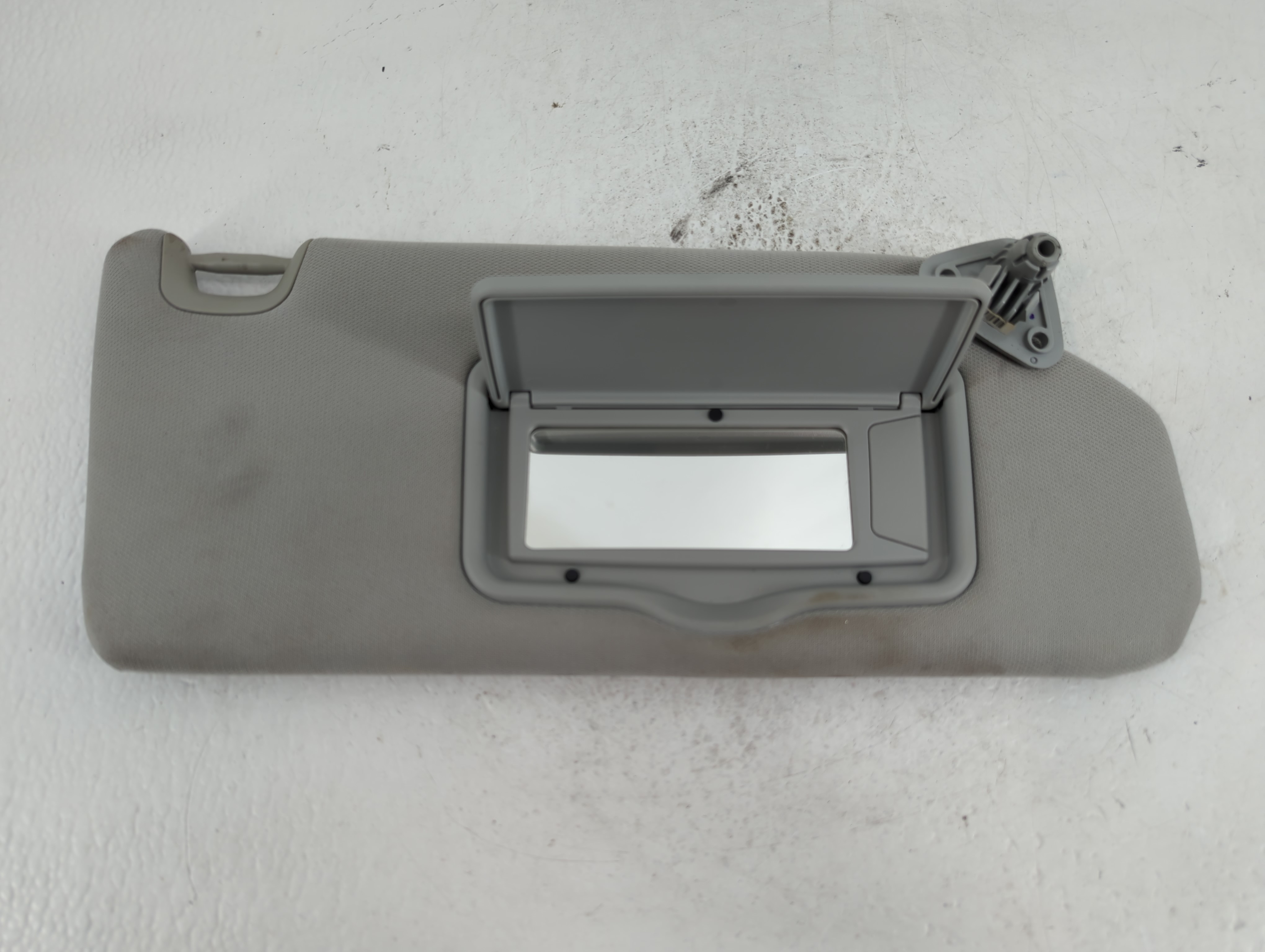 2013 Mitsubishi Outlander Sport Passenger Sun Visor Mirror Right Sunvisor 644865 - Oemusedautoparts1.com