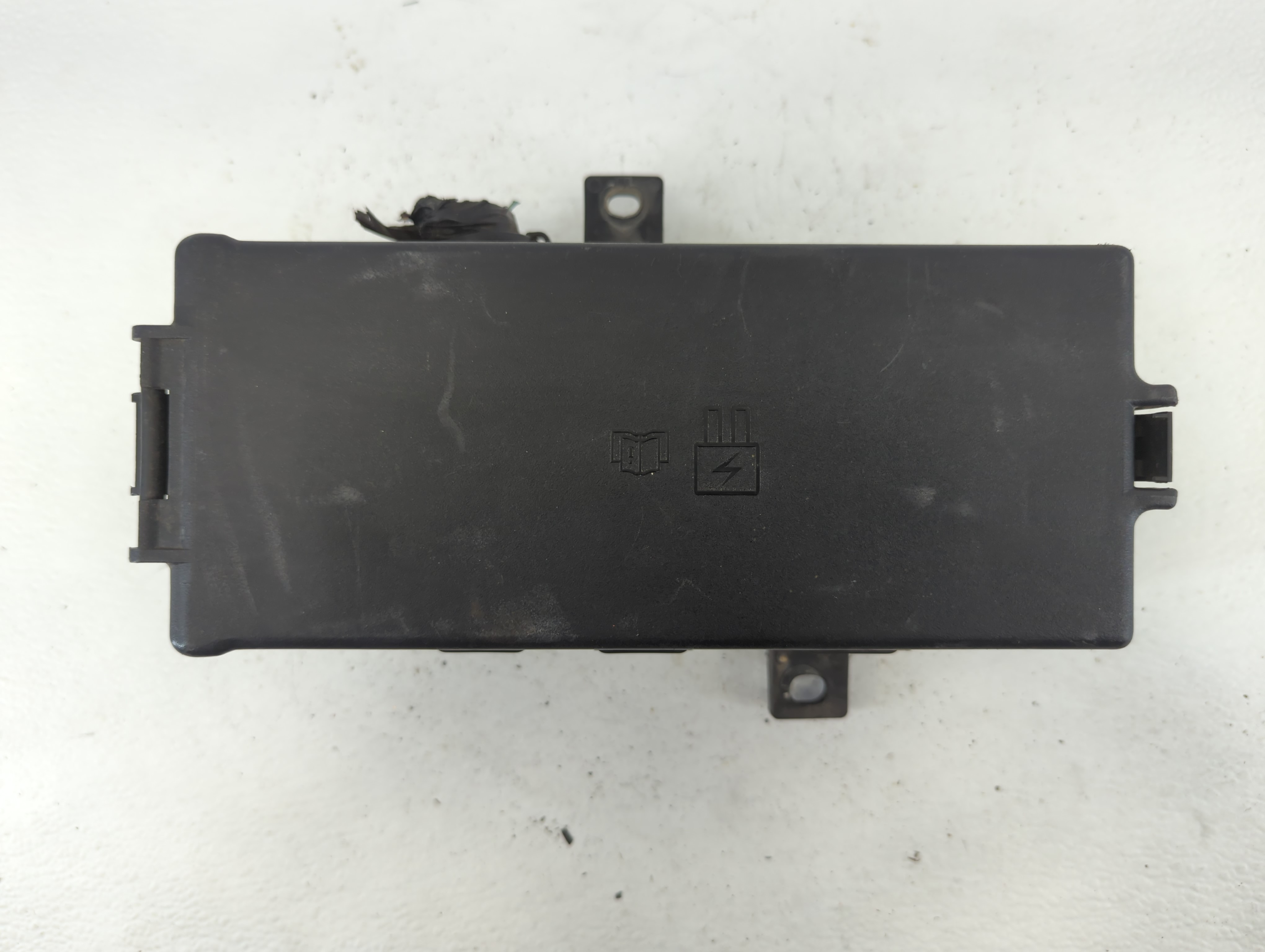 Picture of 2012-2014 Ford Mustang Fusebox Fuse Box Relay Module 6e5t-14a003-ab 644919