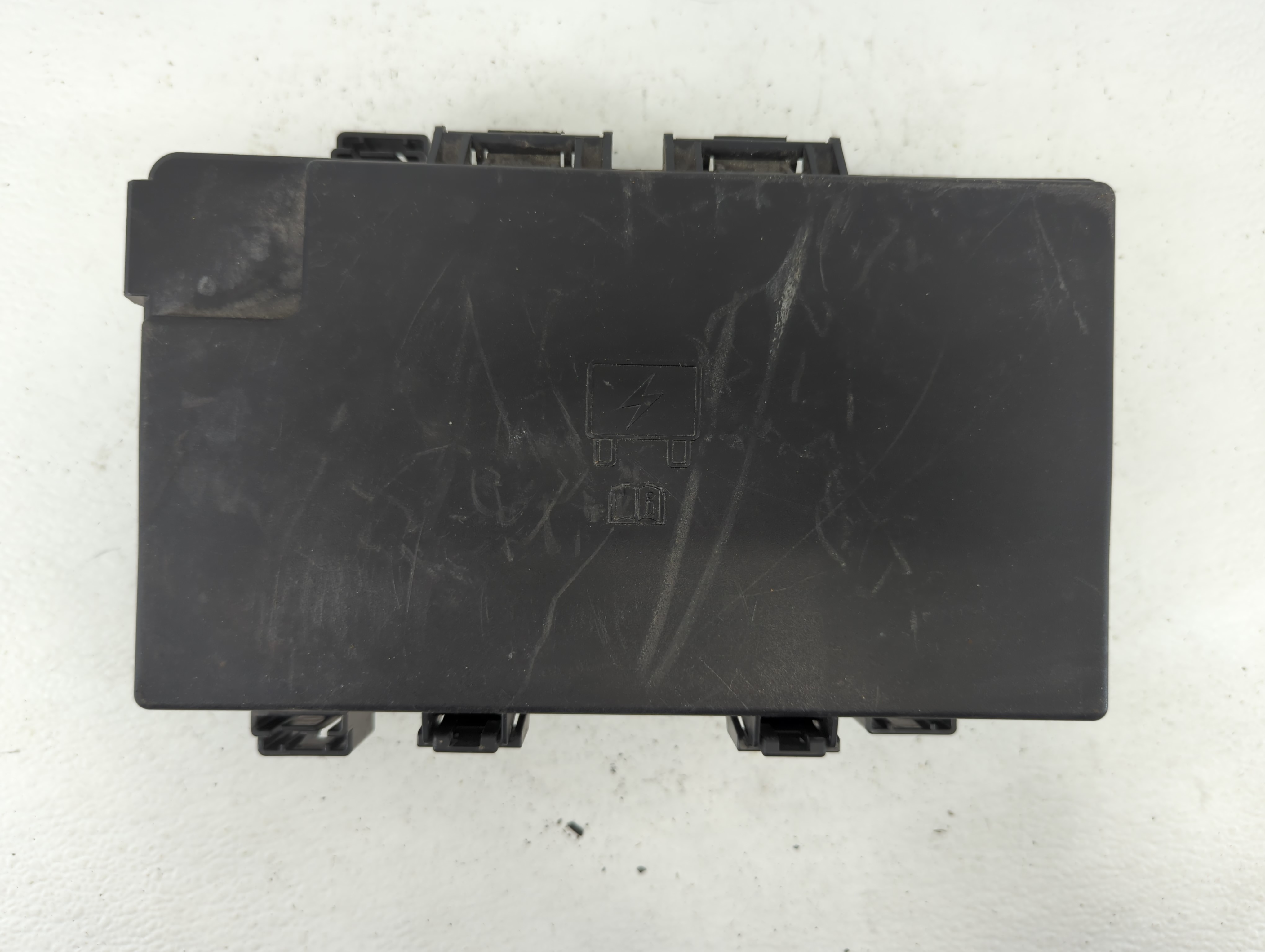 2016 Ram 1500 Fusebox Fuse Box Relay Module P68258527aa A 644968 - Oemusedautoparts1.com