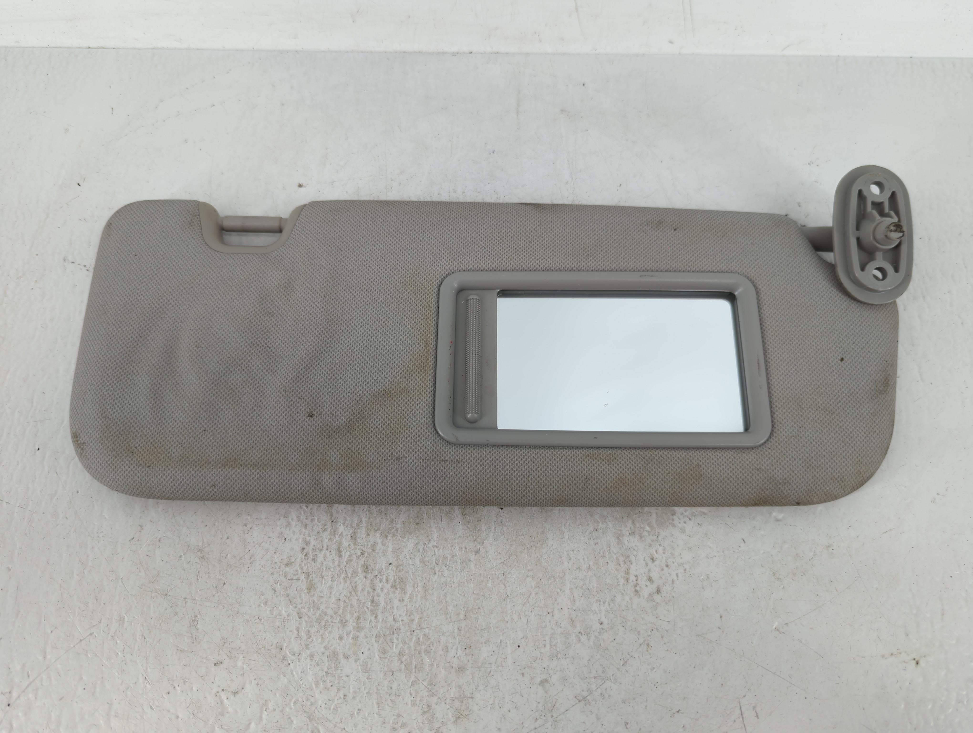 2014-2016 Kia Forte Passenger Sun Visor Mirror Right Sunvisor Grey 645170 - Oemusedautoparts1.com