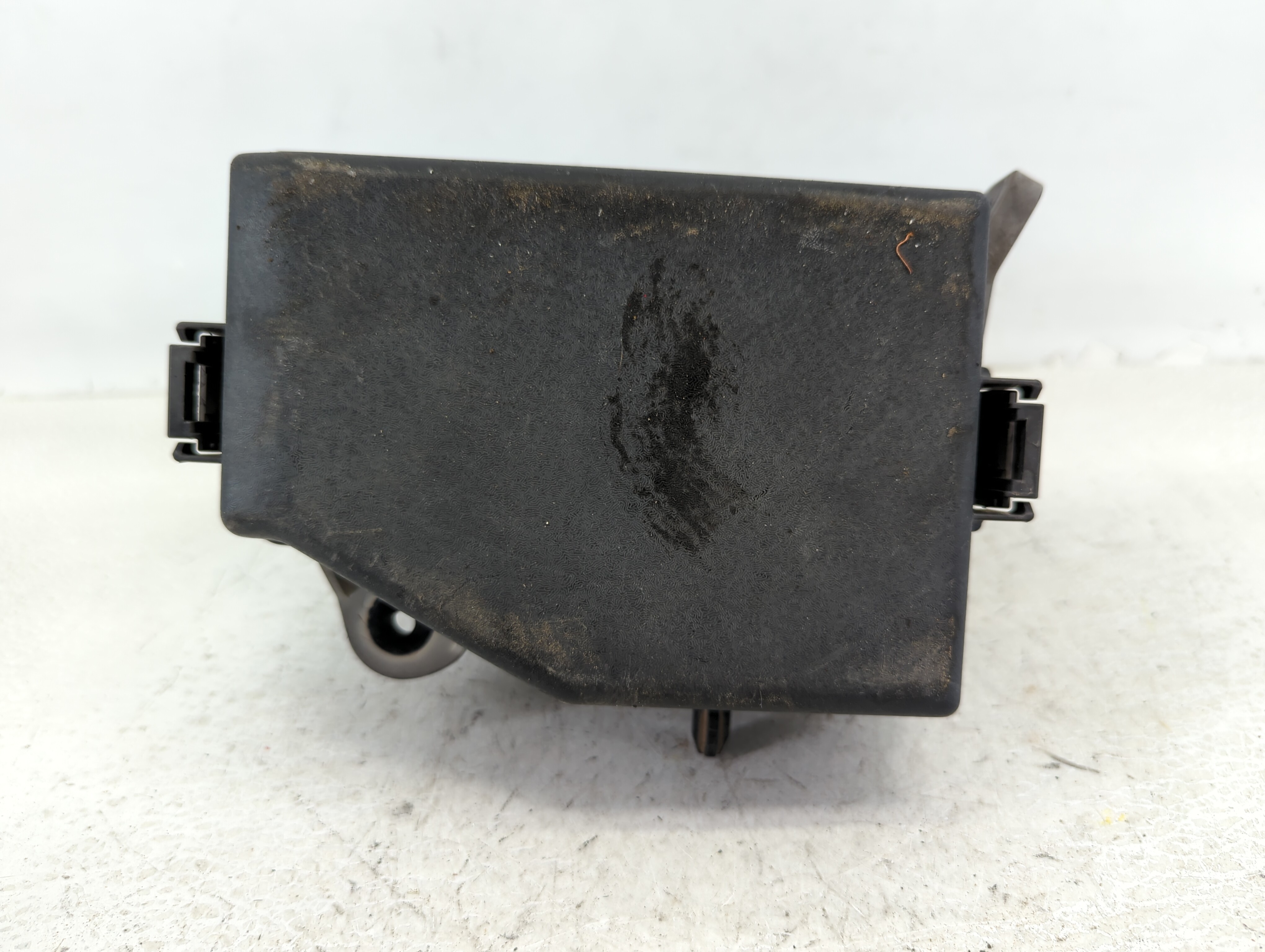Picture of 2013-2014 Hyundai Accent Fusebox Fuse Box Relay Module 645470