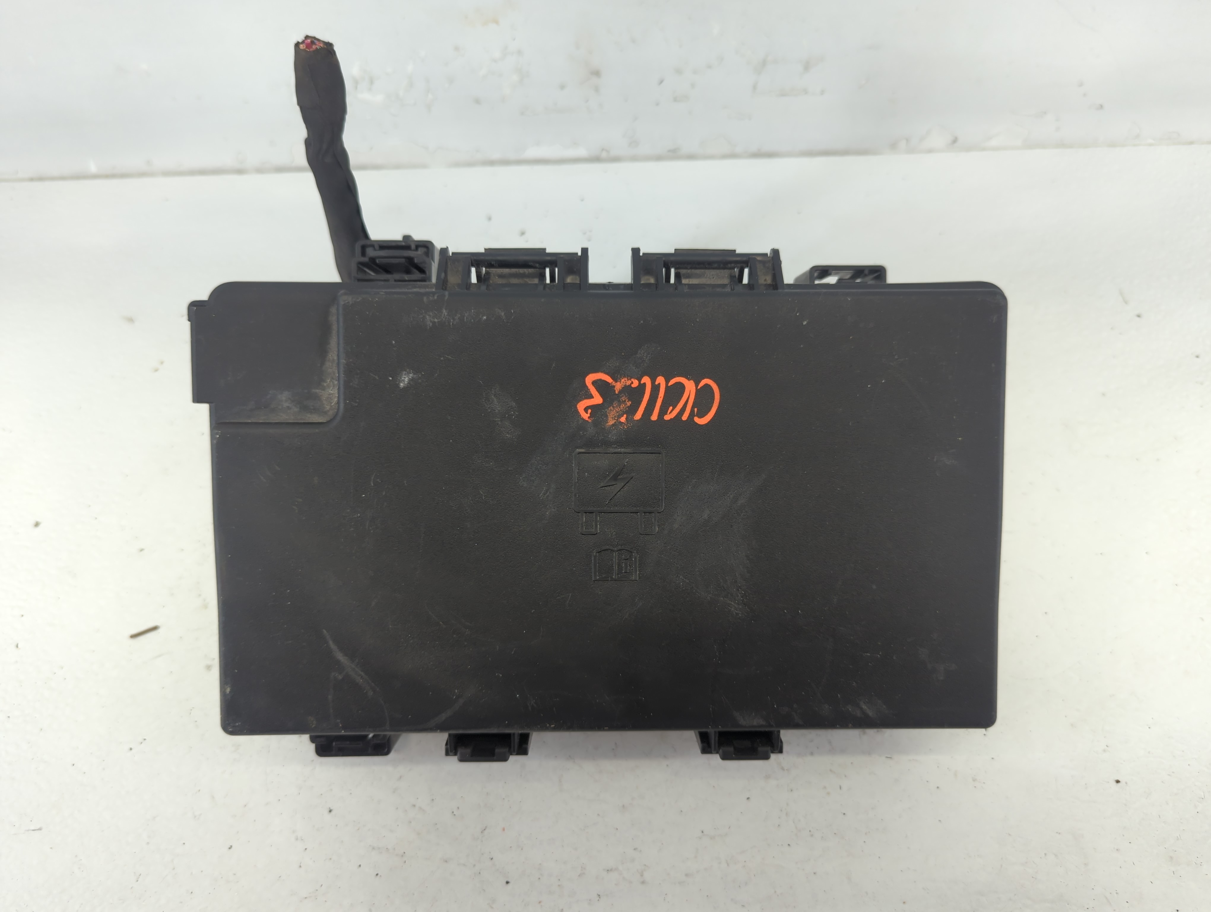 2016 Ram 1500 Fusebox Fuse Box Relay Module P68258527aa A 645984 - Oemusedautoparts1.com