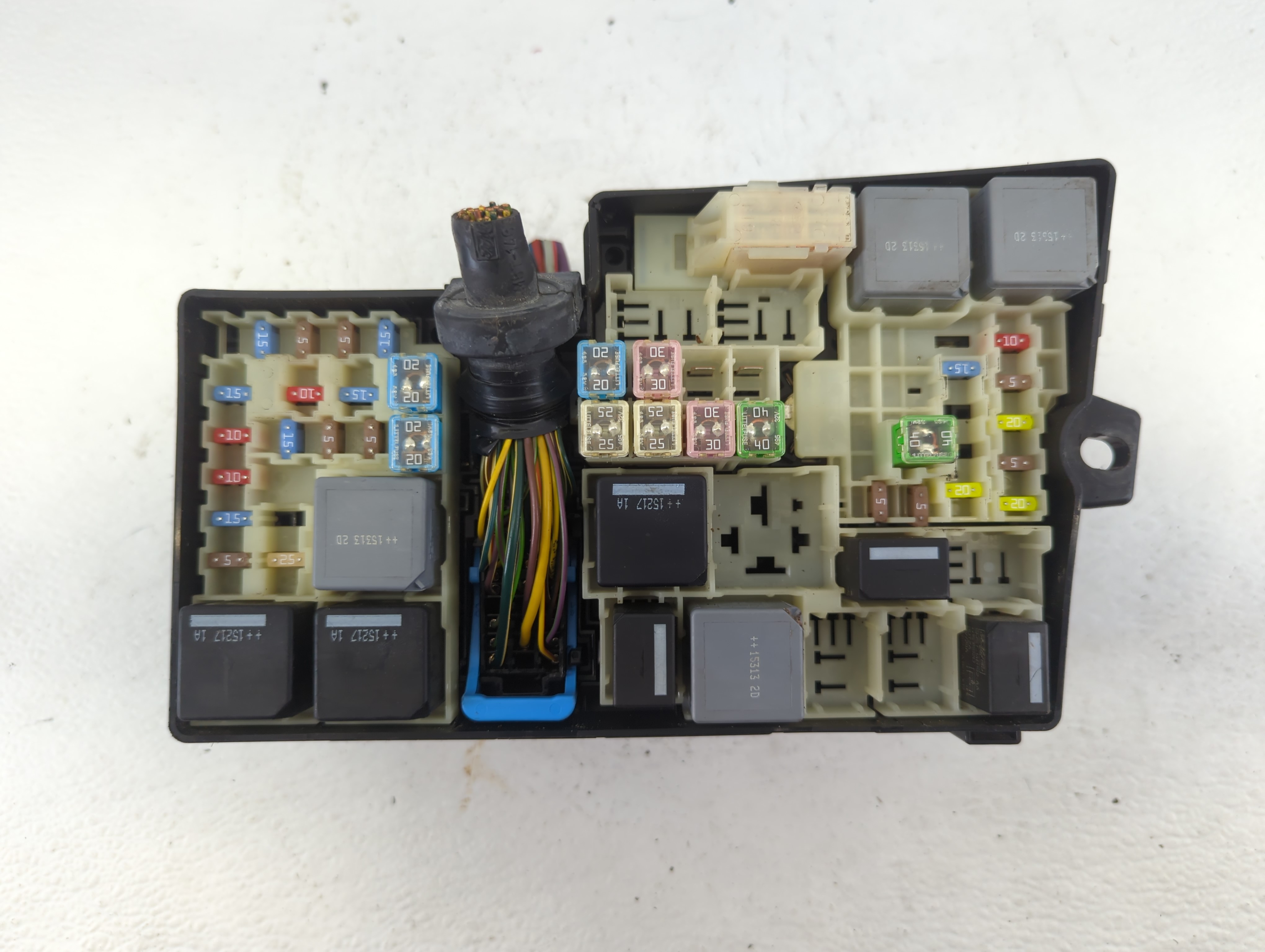 Kia Soul Fusebox Fuse Box Relay Module Av6t-14a142-ab 646049 - Oemusedautoparts1.com