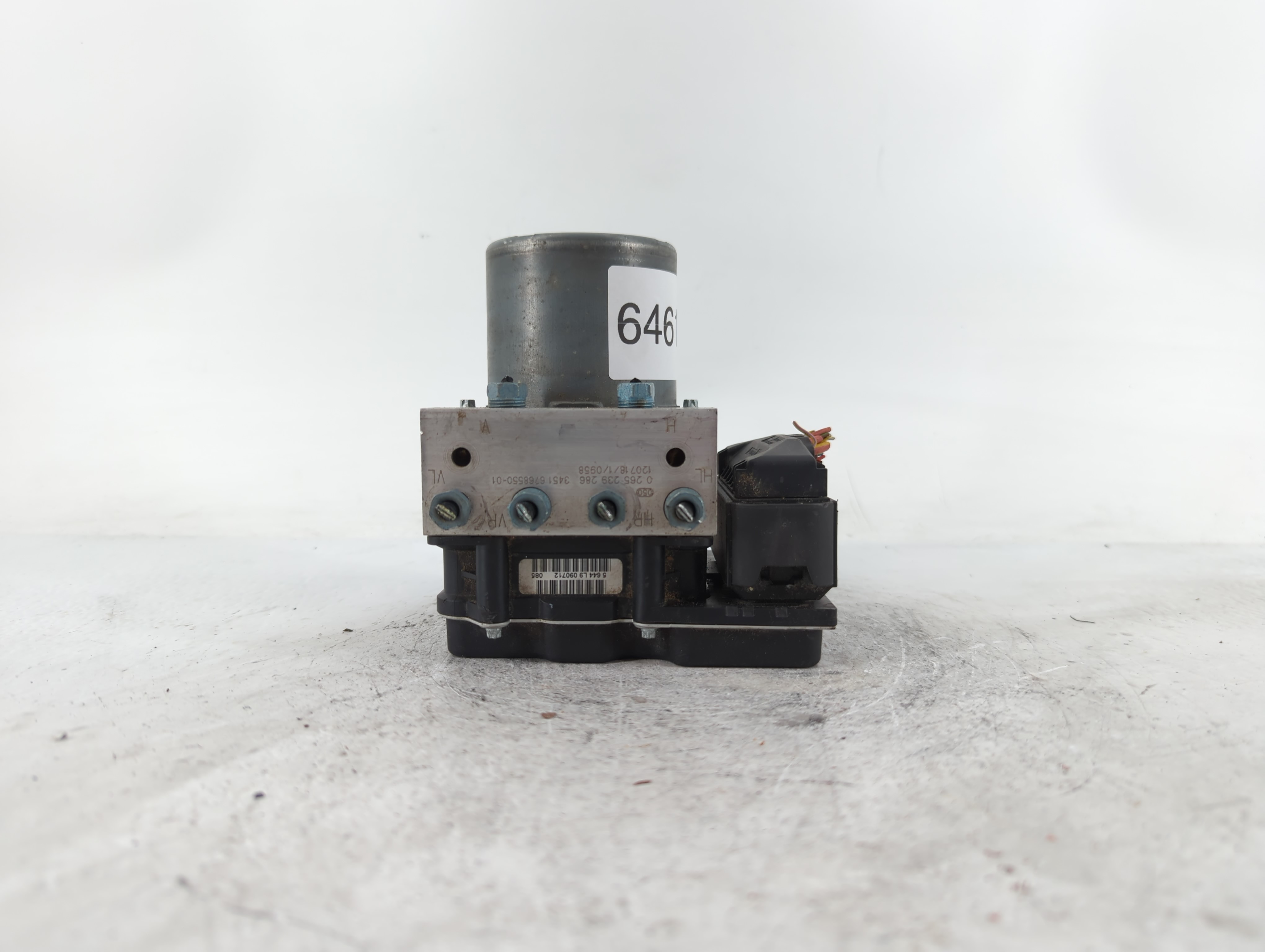 Picture of 2013-2015 Bmw X1 Abs Pump Control Module 646139