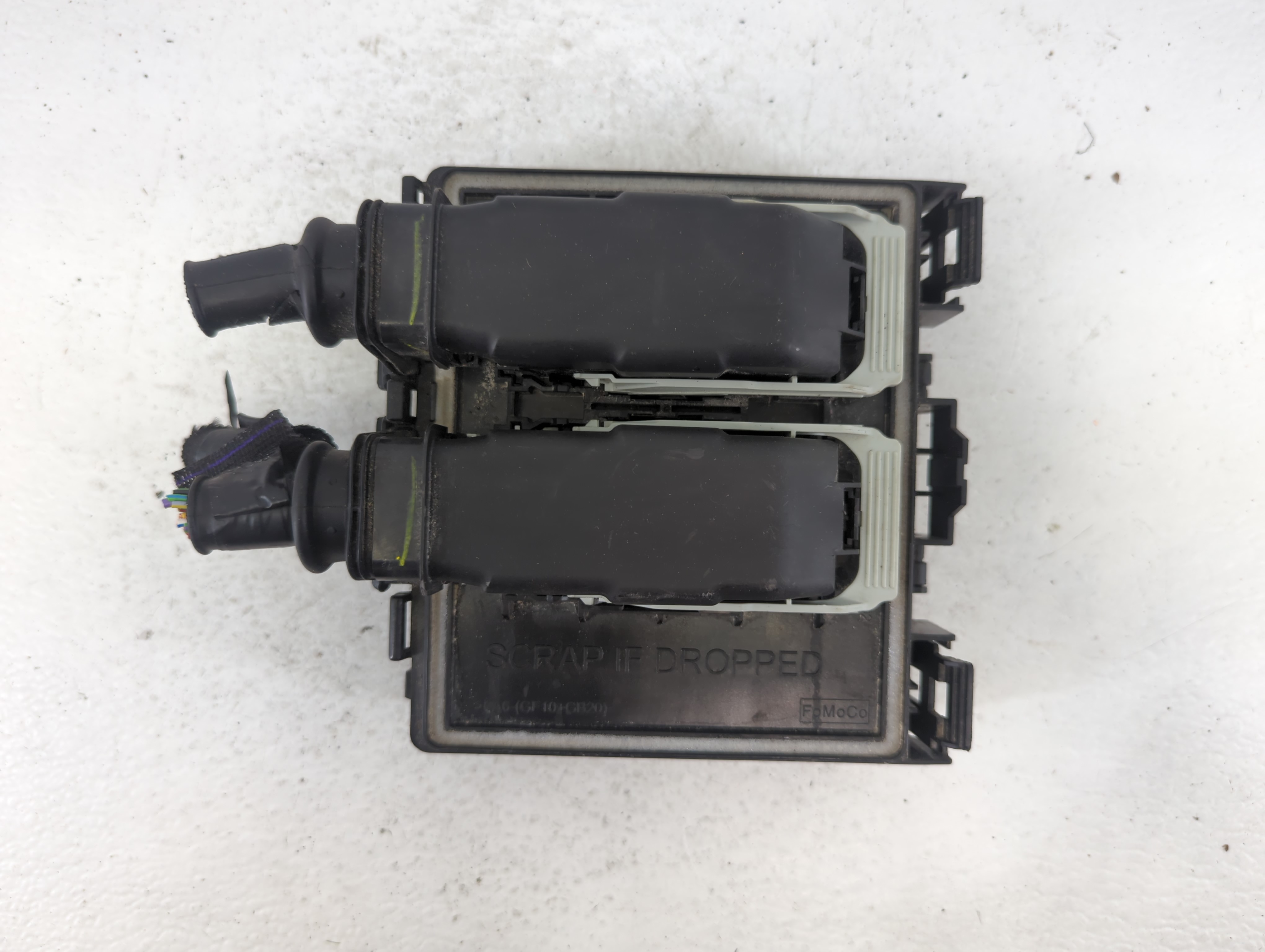 2020-2022 Ford Escape Fusebox Fuse Box Relay Module Lx6t-14d068-nbc 646430 - Oemusedautoparts1.com