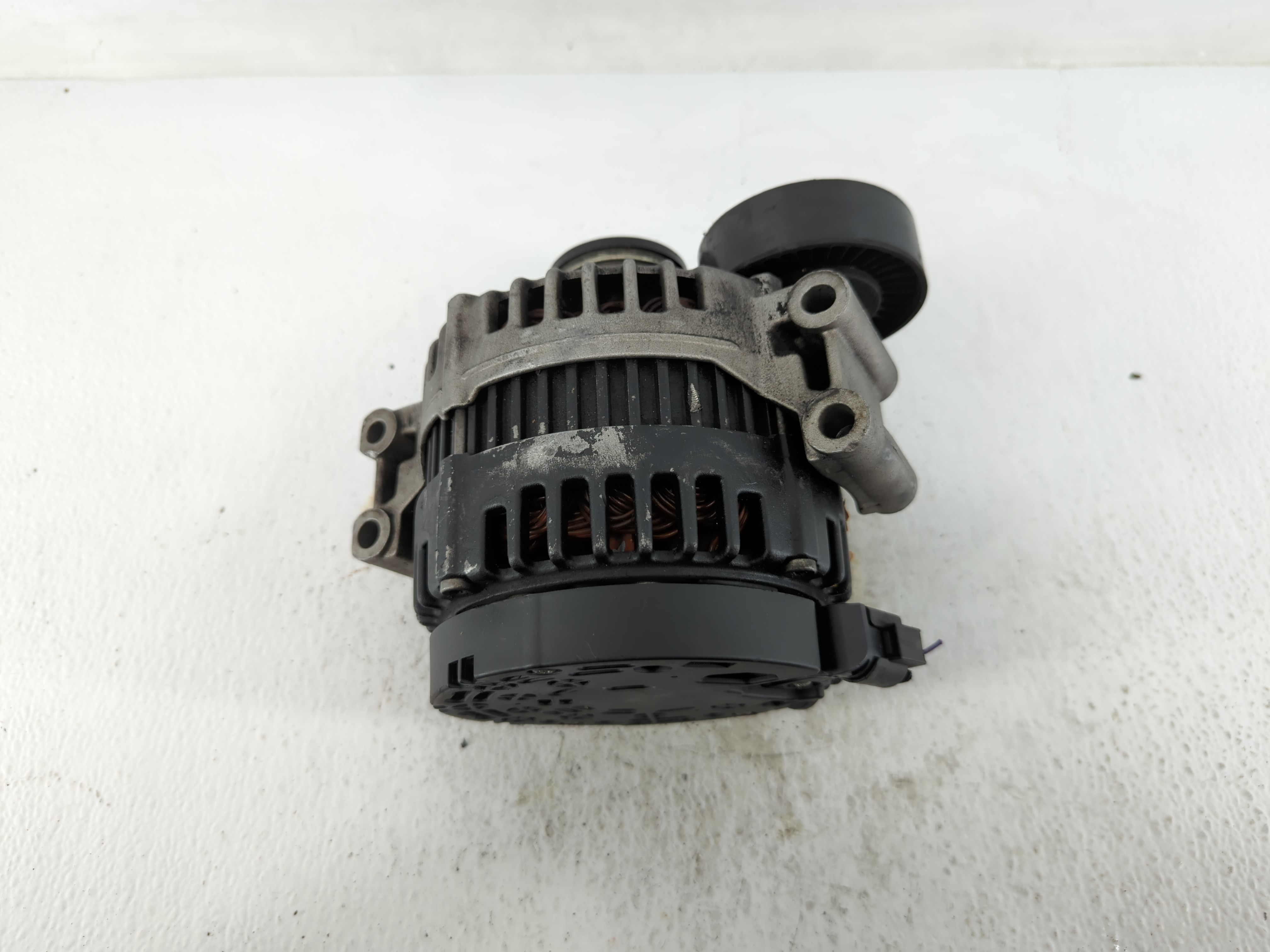 Picture of 2007 Bmw 328i Alternator Generator Charging Assembly Engine Oem 646466