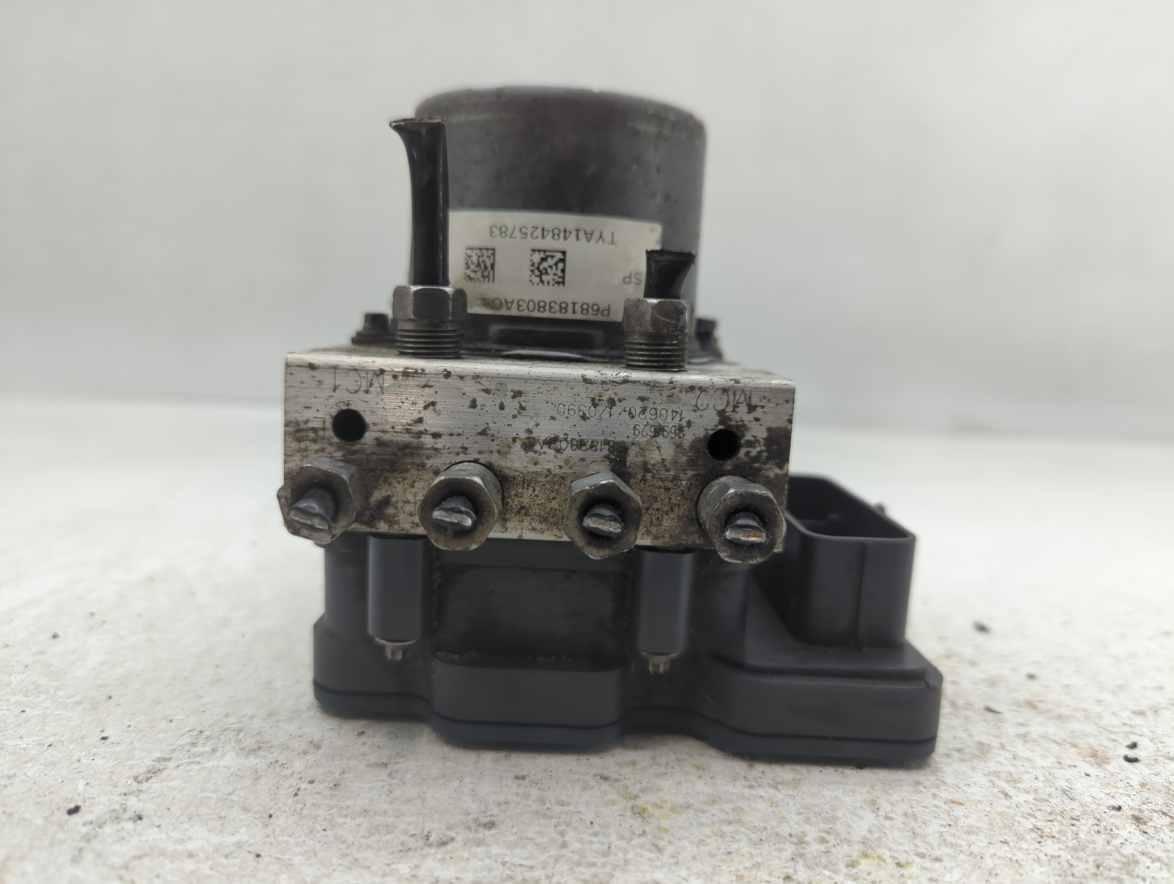 Picture of Dodge Caravan Abs Pump Control Module 646822