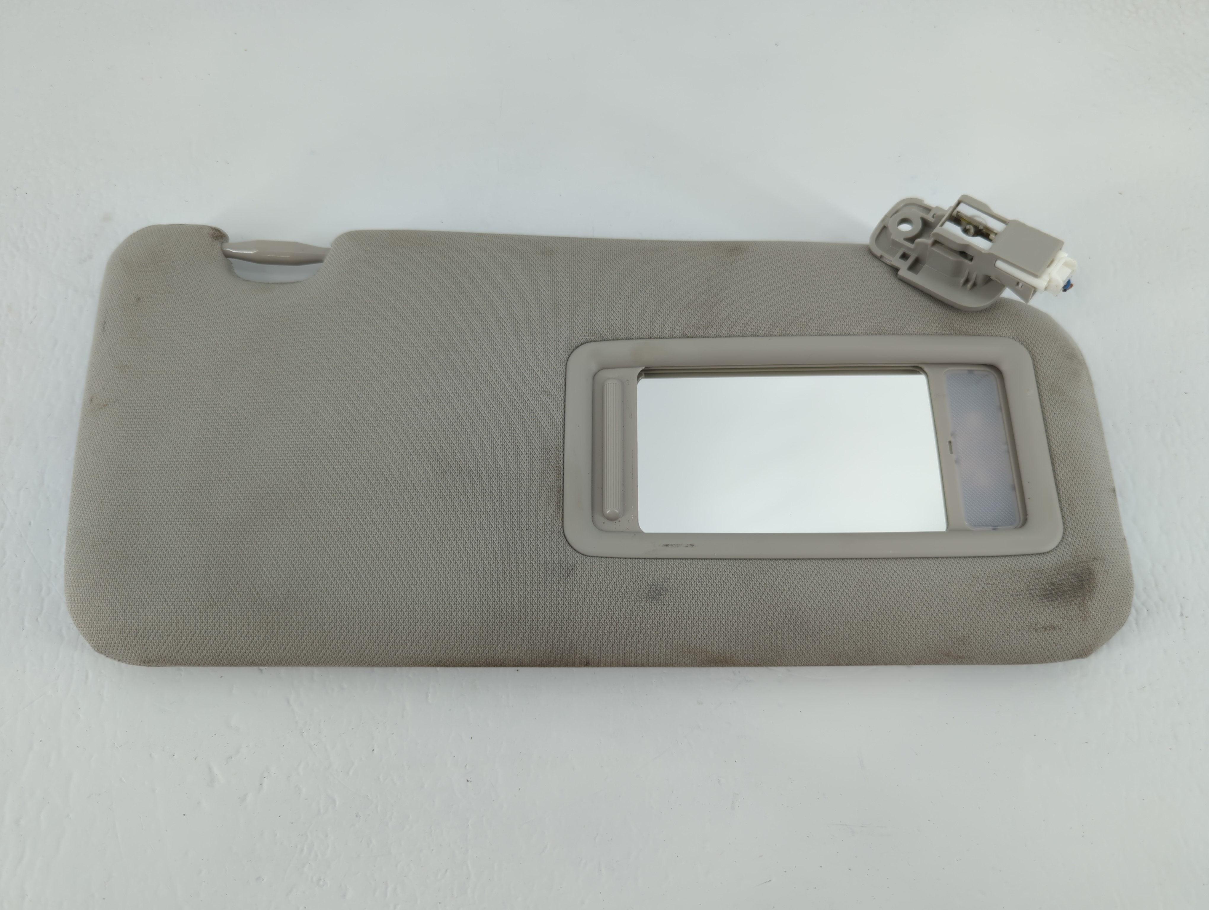 Picture of 2018 Mazda 2 Driver Sun Visor Mirror Left Sunvisor Grey 647107