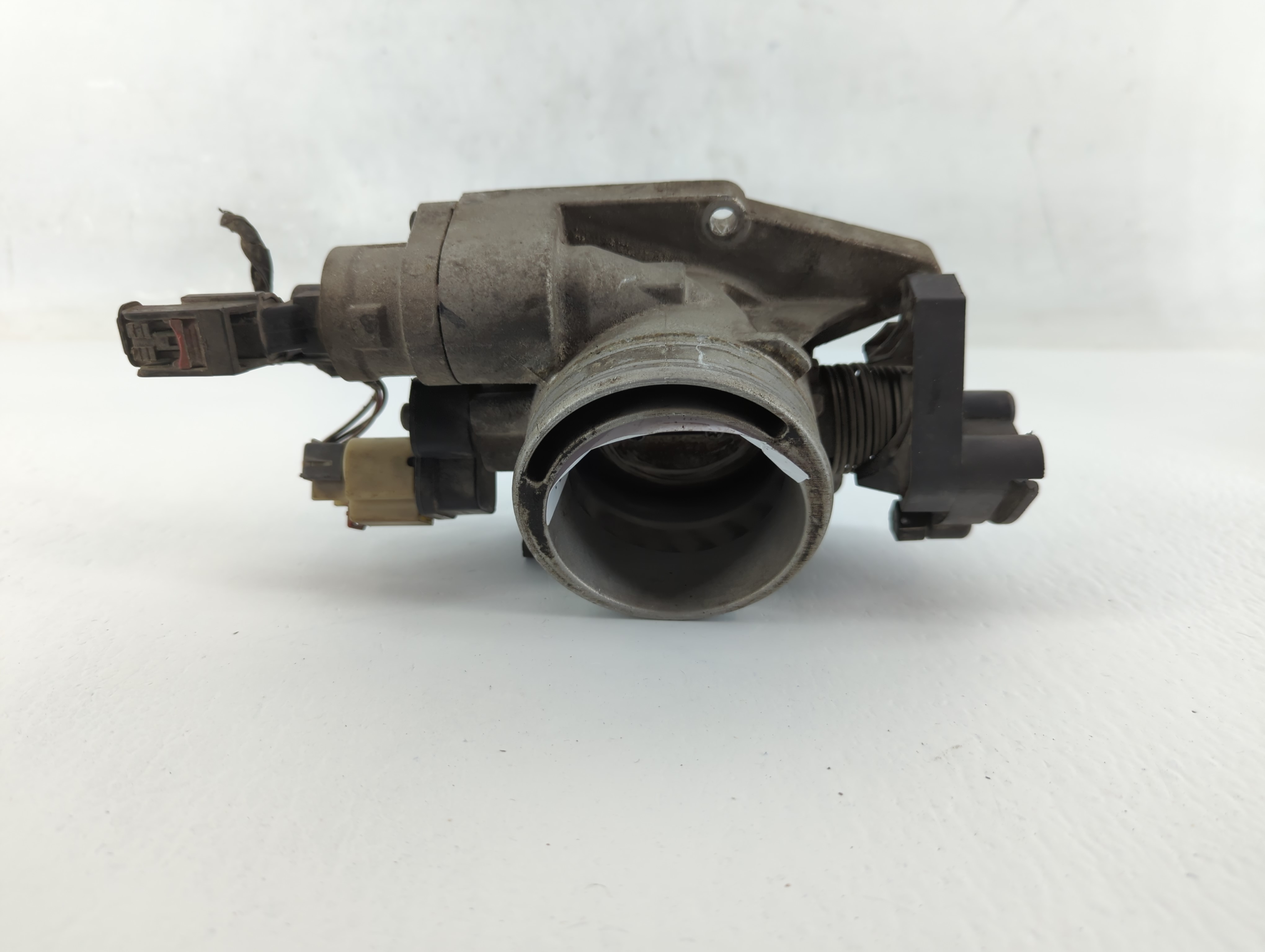 2003-2007 Chrysler Town & Country Throttle Body 647327 - Oemusedautoparts1.com