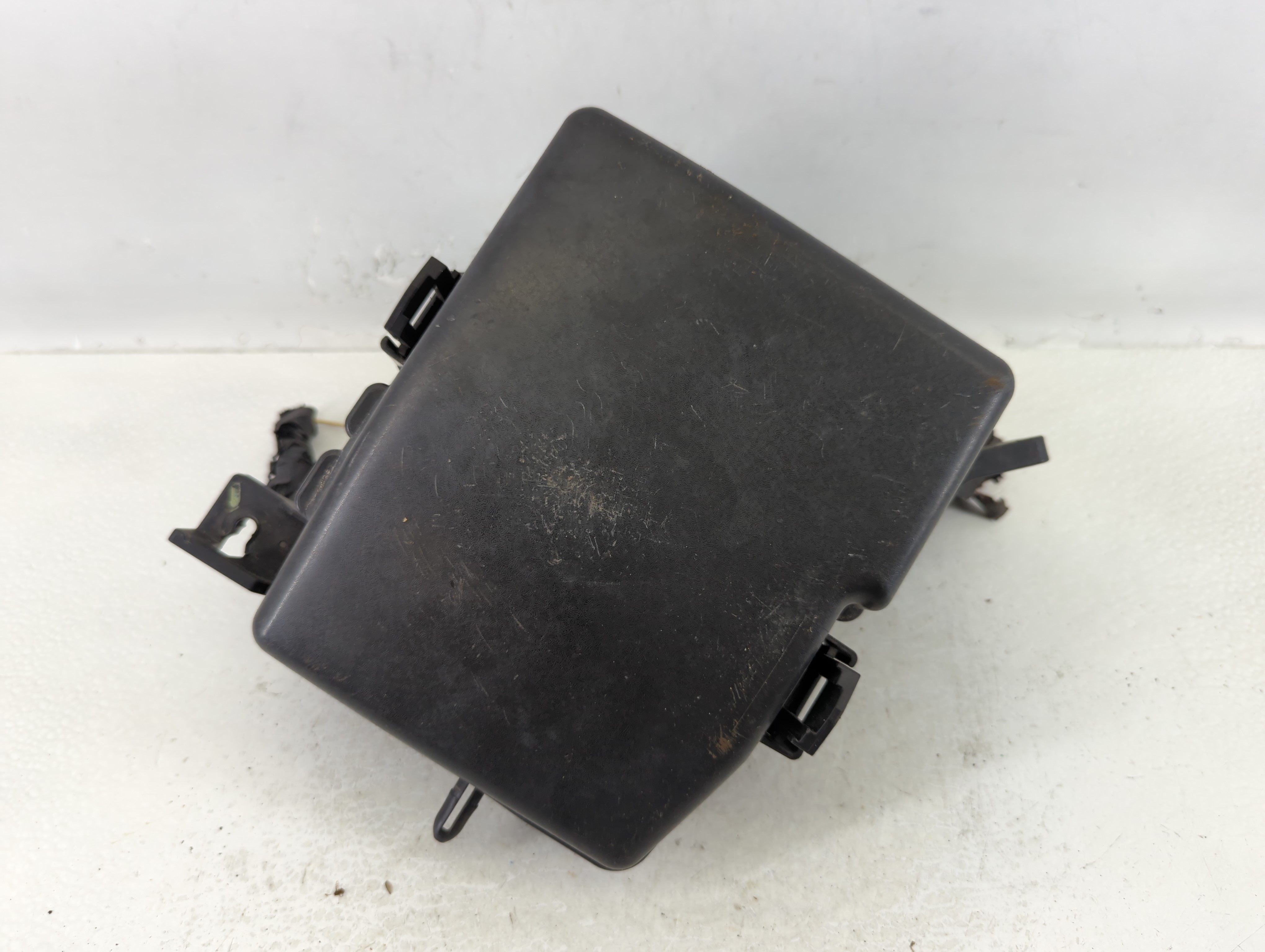 2011-2014 Hyundai Sonata Fusebox Fuse Box Relay Module 91950-3s711 648921 - Oemusedautoparts1.com