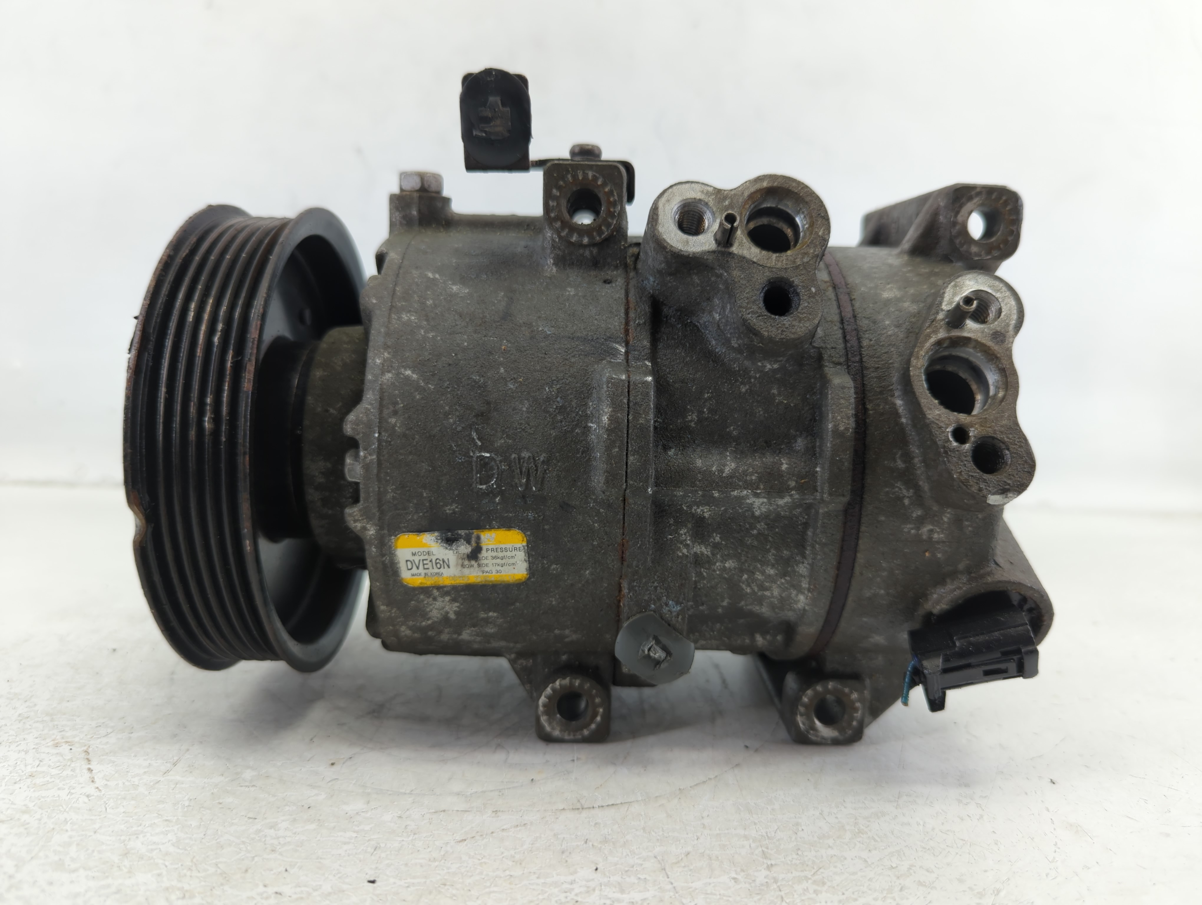 2017-2018 Hyundai Tucson Air Conditioning A/c Ac Compressor Oem 648998 - Oemusedautoparts1.com