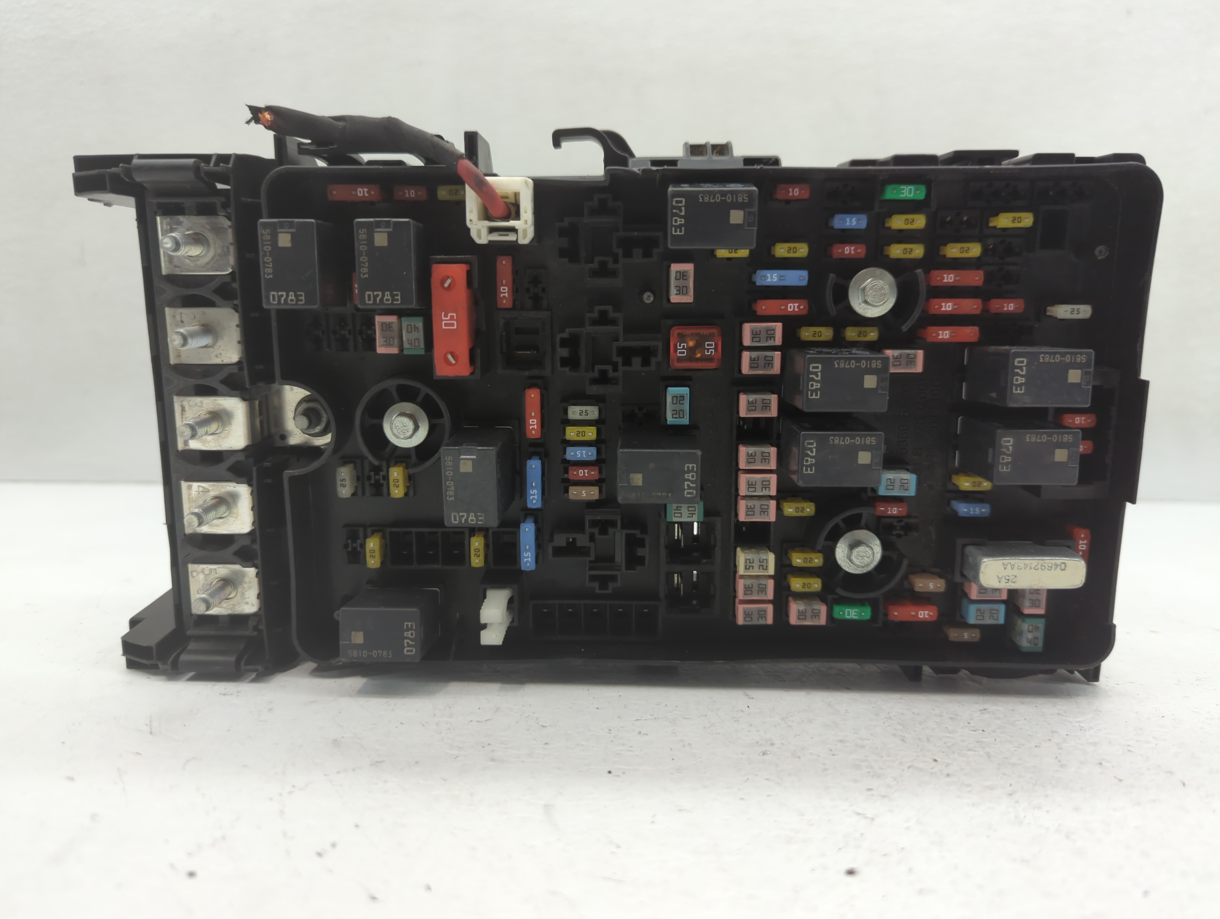 2014-2018 Jeep Cherokee Fusebox Fuse Box Relay Module Tipm 653590 - Oemusedautoparts1.com