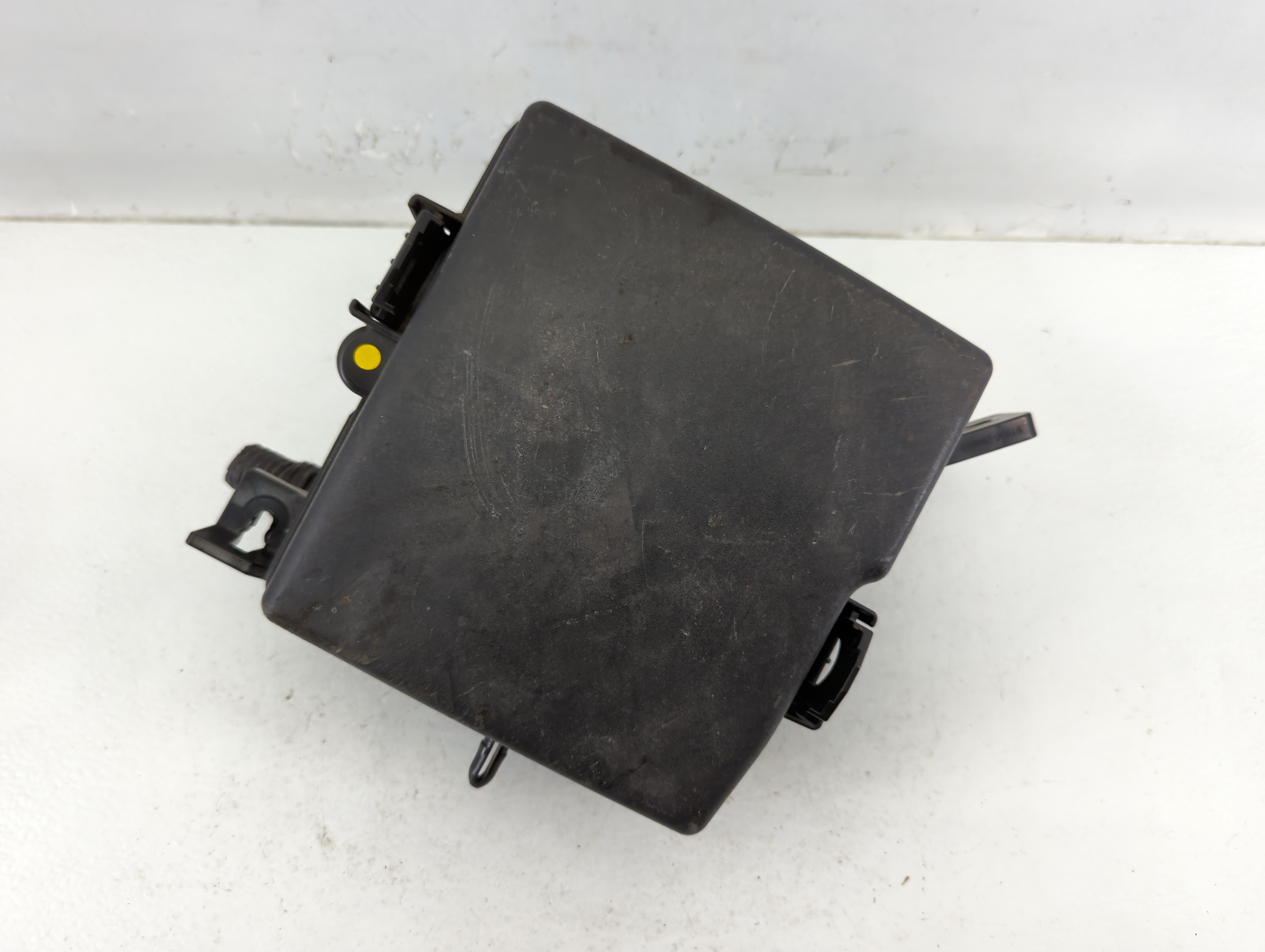 2016 Hyundai Santa Fe Fusebox Fuse Box Relay Module 91941-4z011 653799 - Oemusedautoparts1.com