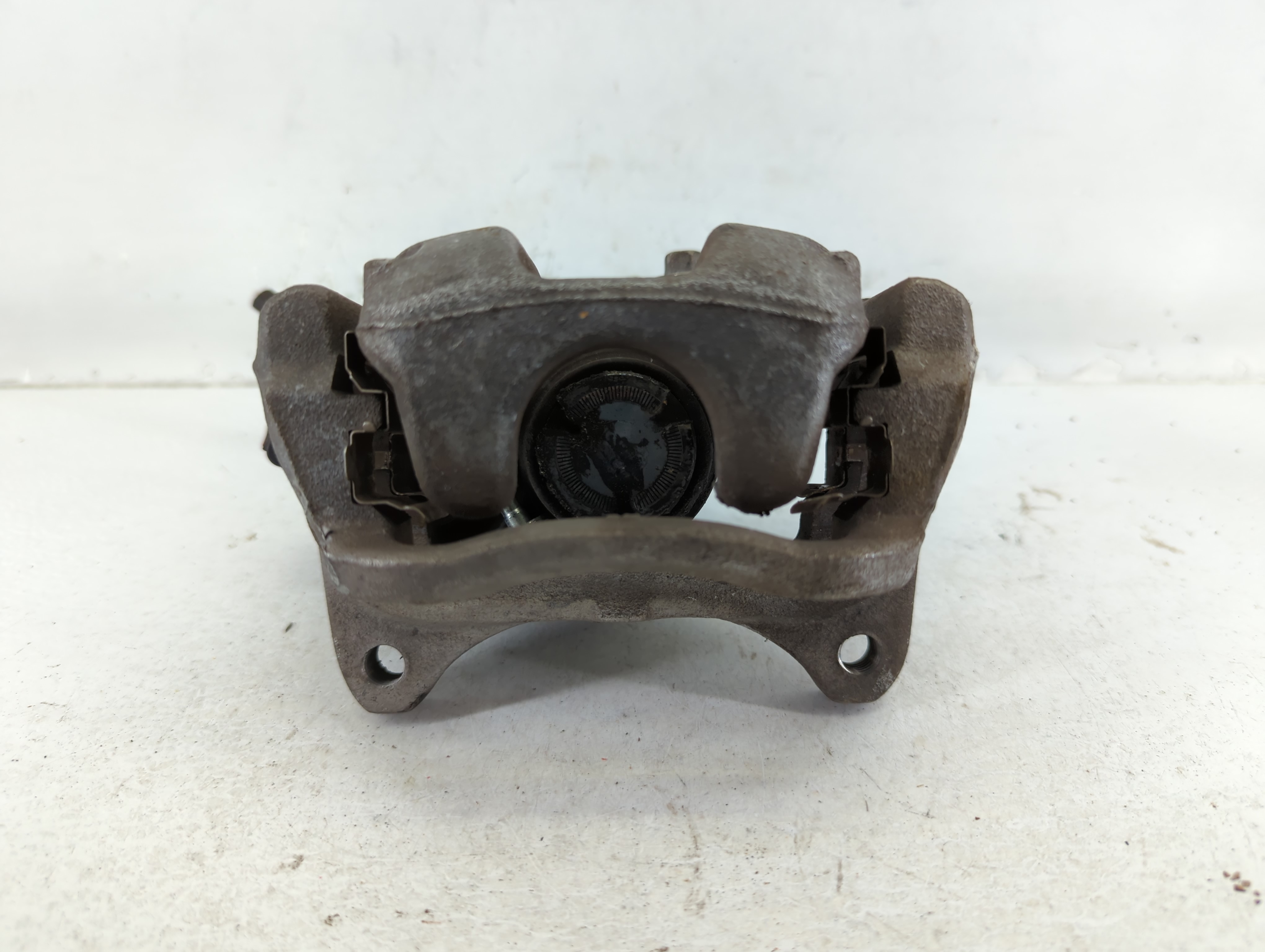 Picture of Gmc Terrain Rear Passenger Right Brake Caliper 654213