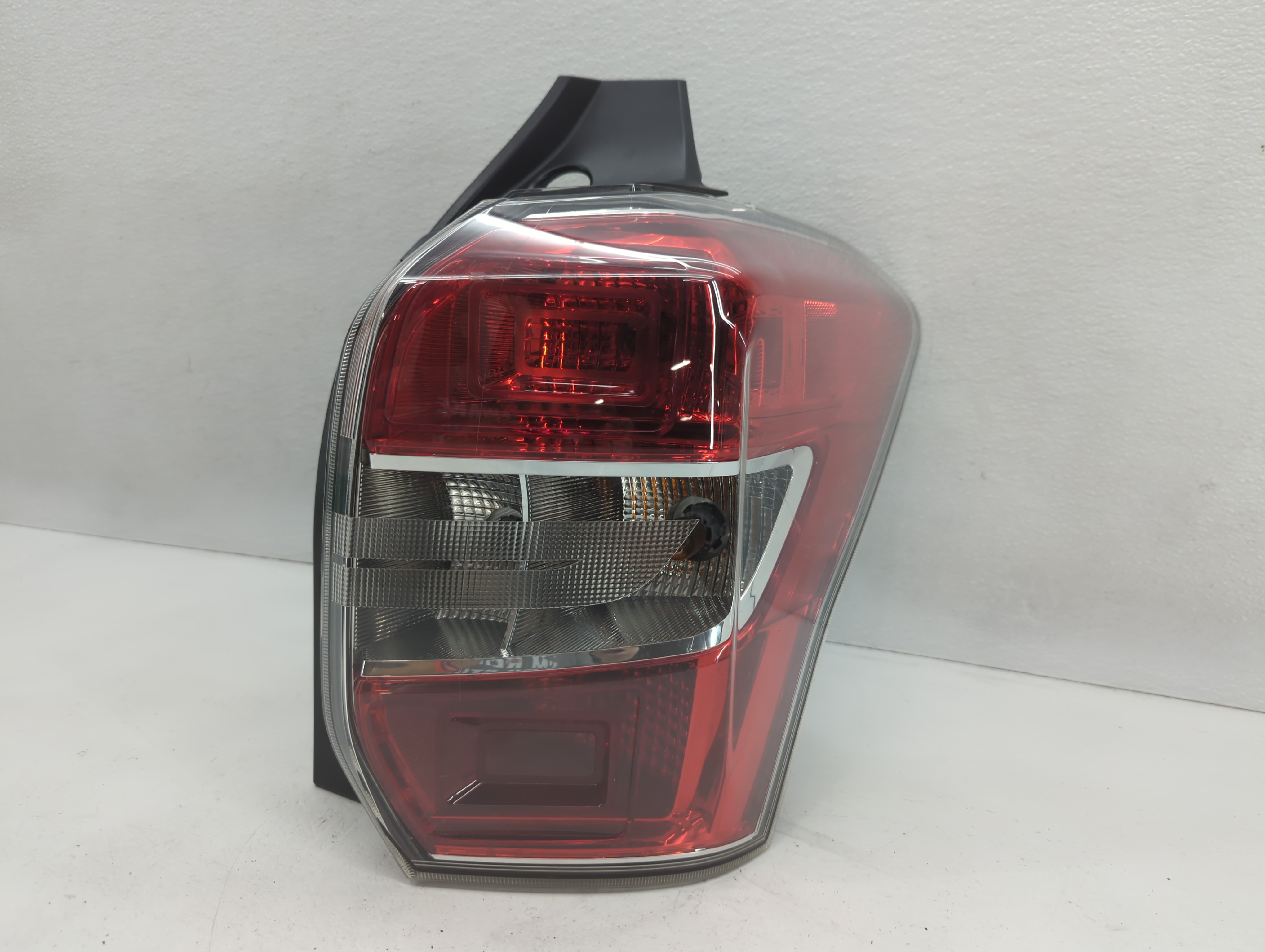 2014 Subaru Forester Passenger Right Side Tail Light Taillight Oem 654597 - Oemusedautoparts1.com