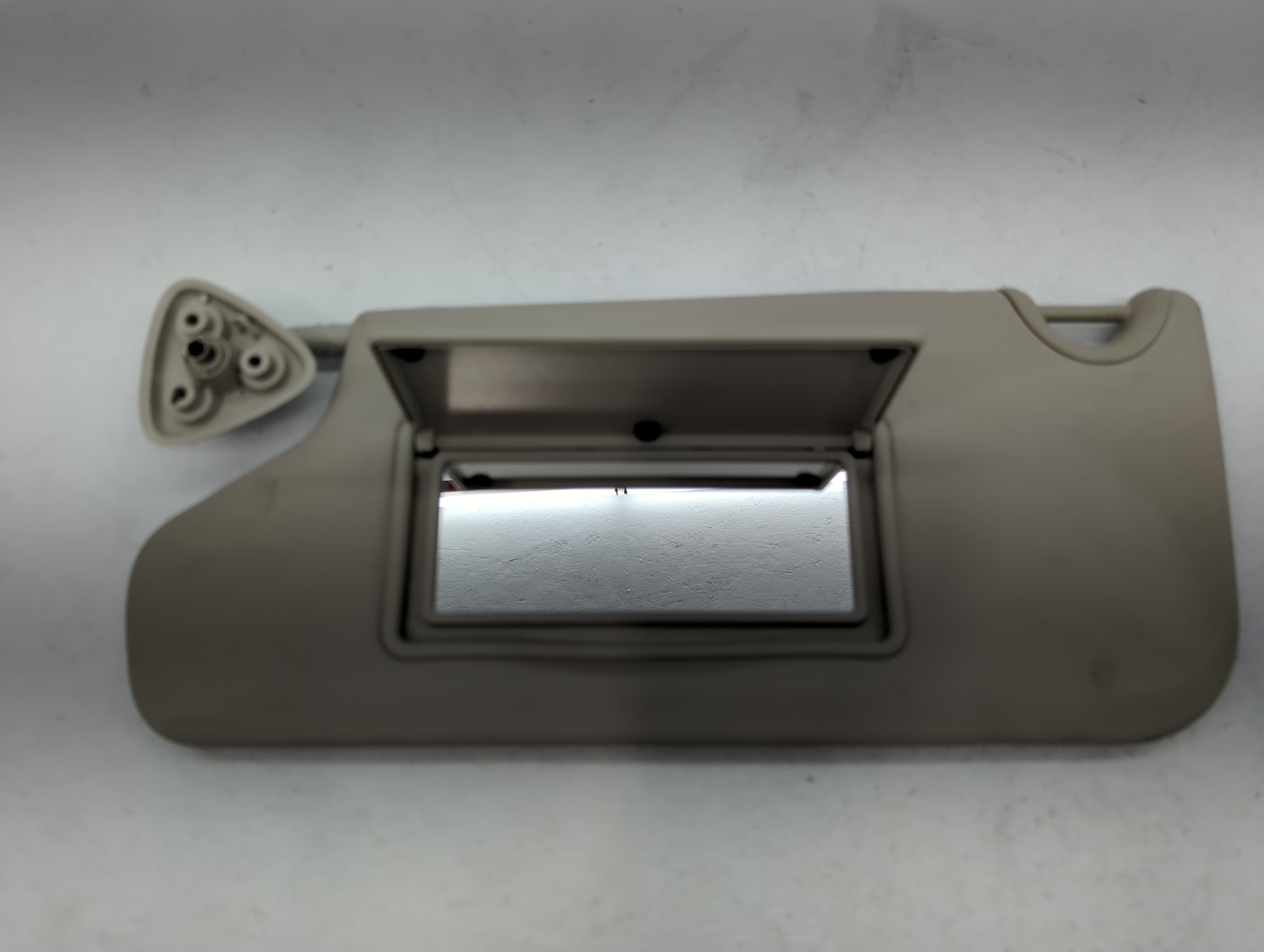2014 Dodge Journey Driver Sun Visor Mirror Left Sunvisor Gray 654947 - Oemusedautoparts1.com