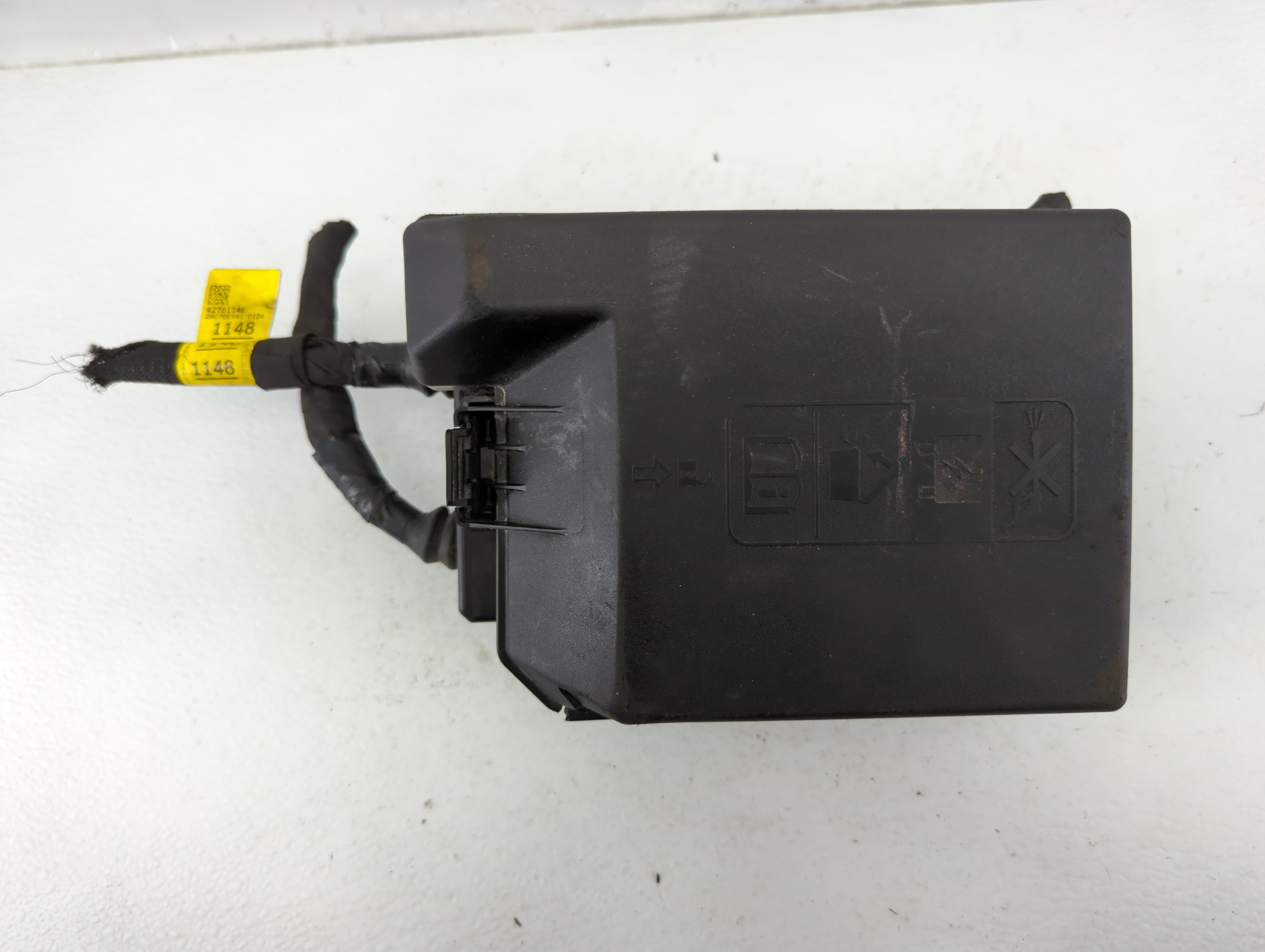 Picture of 2013-2015 Chevrolet Trax Fusebox Fuse Box Relay Module 0000670 30959l 655110