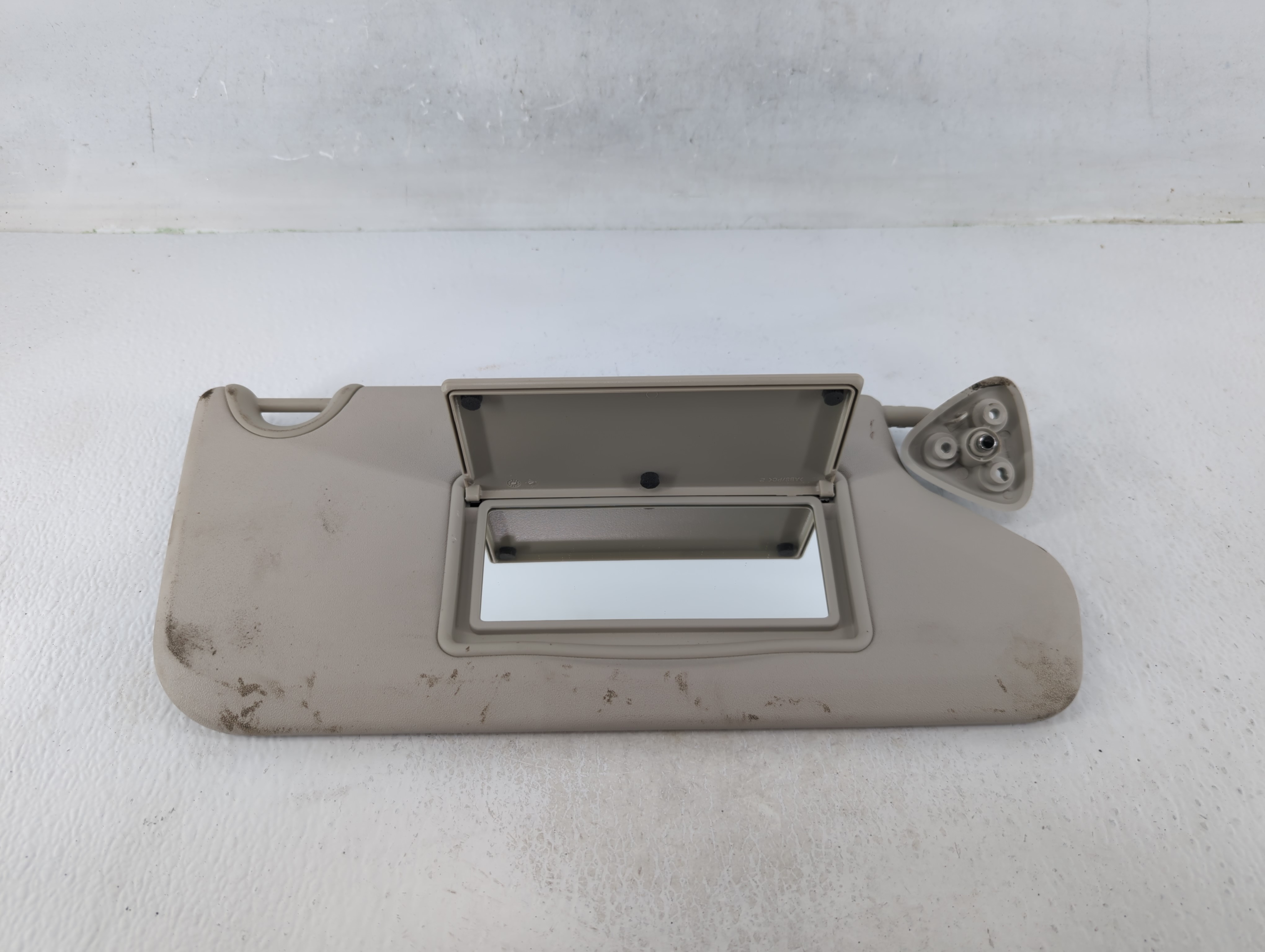 2015 Dodge Journey Passenger Sun Visor Mirror Right Sunvisor Grey 655562 - Oemusedautoparts1.com