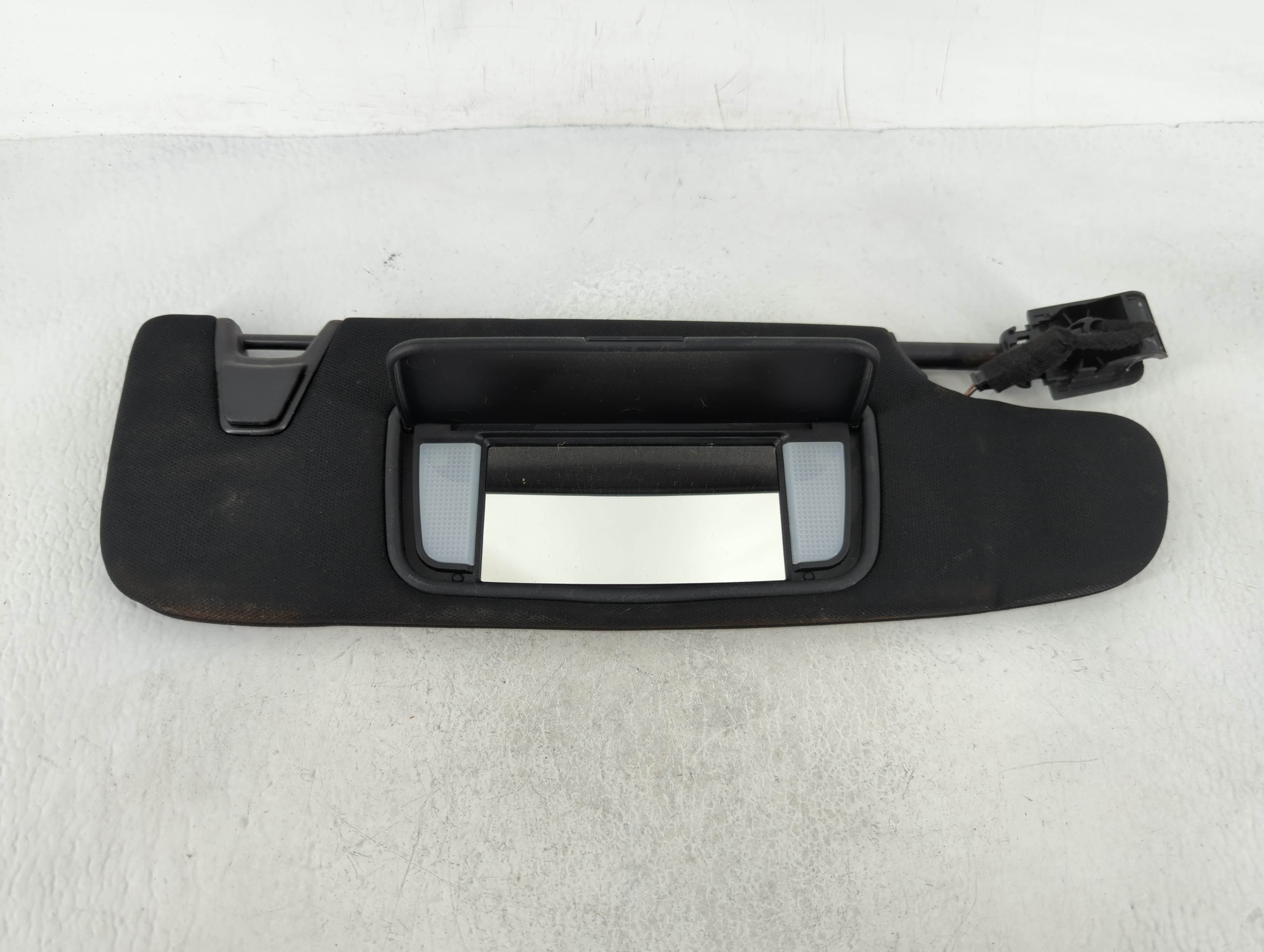 2021 Lincoln Navigator Passenger Sun Visor Mirror Right Sunvisor Black 655659 - Oemusedautoparts1.com