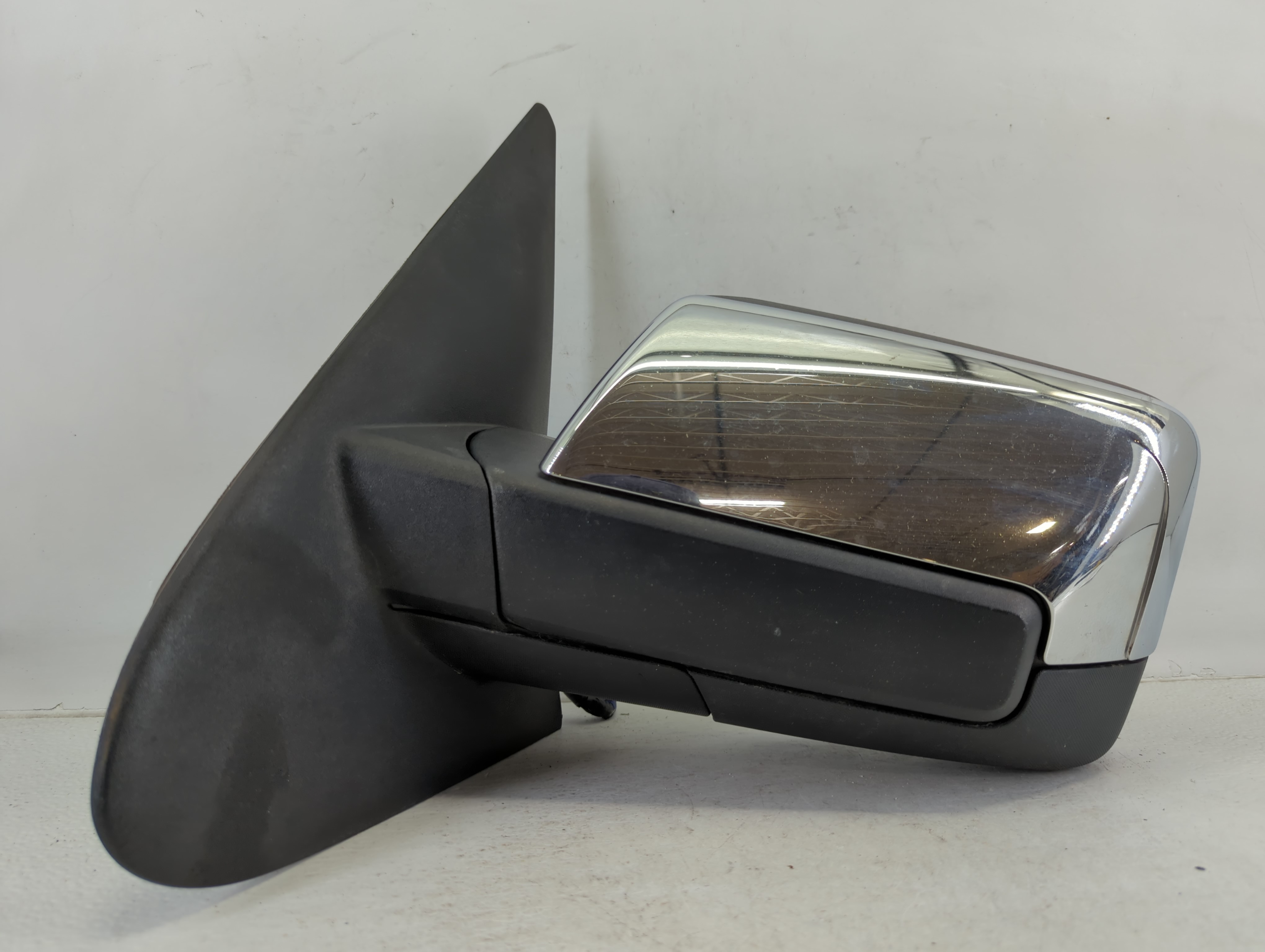 Picture of 2011 Lincoln Navigator Driver Left Side View Manual Door Mirror Chrome 656032
