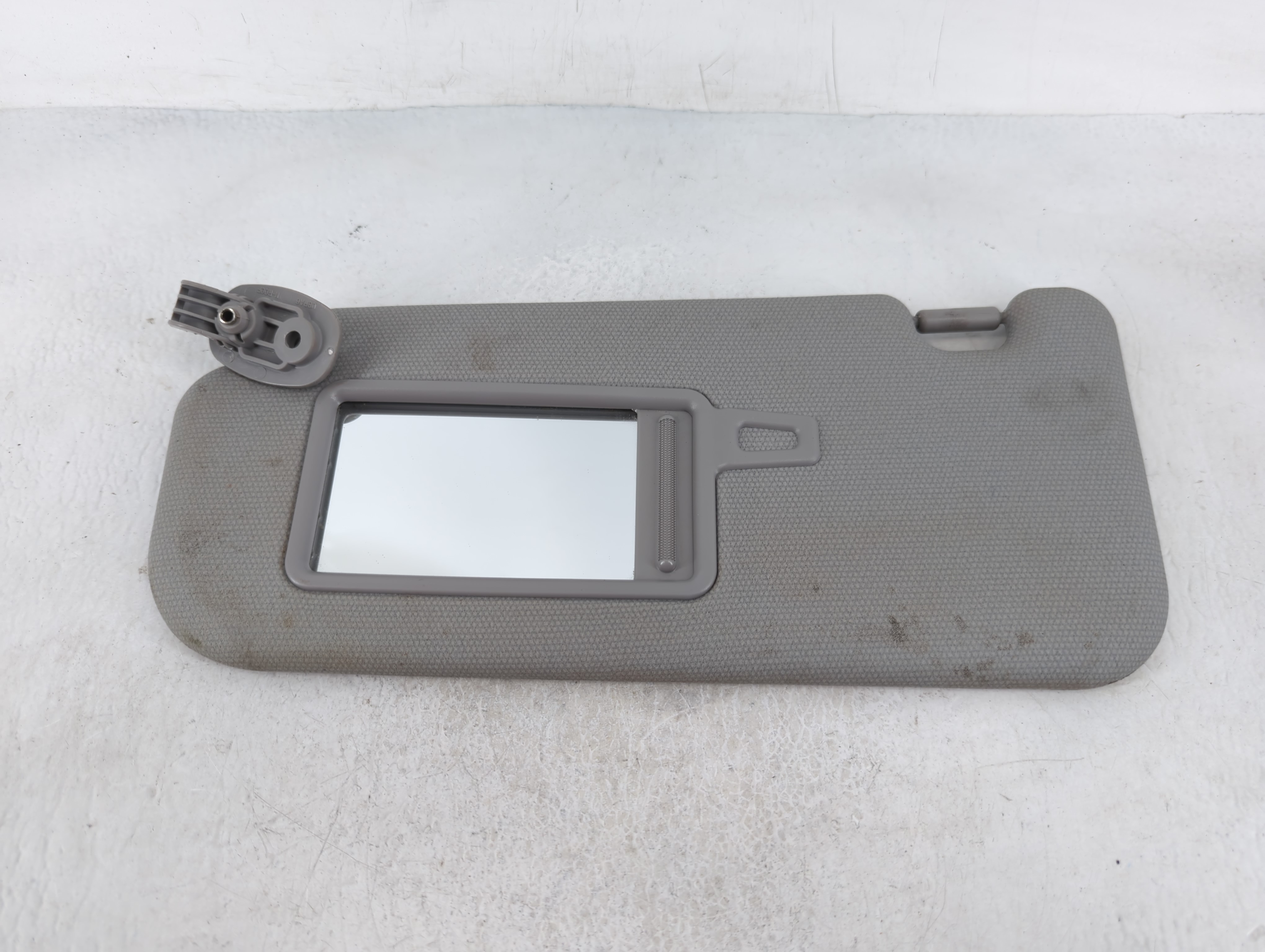 2012-2017 Kia Rio Passenger Sun Visor Mirror Right Sunvisor Grey 656332 - Oemusedautoparts1.com