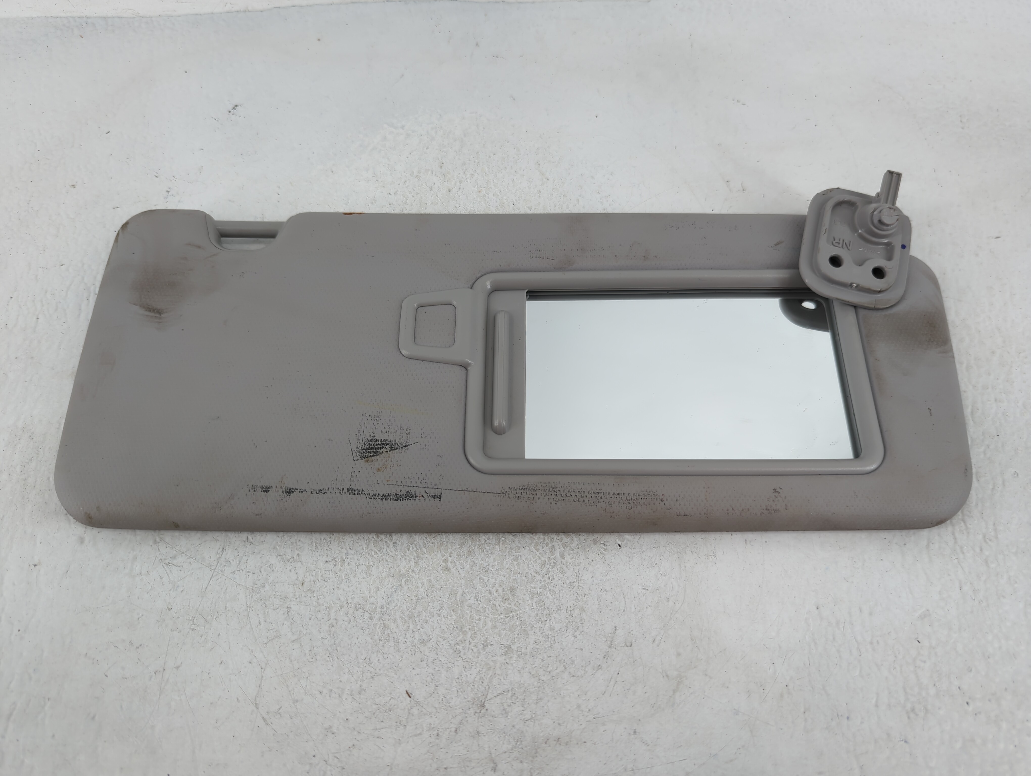 2016-2021 Hyundai Tucson Passenger Sun Visor Mirror Right Sunvisor Grey 656335 - Oemusedautoparts1.com