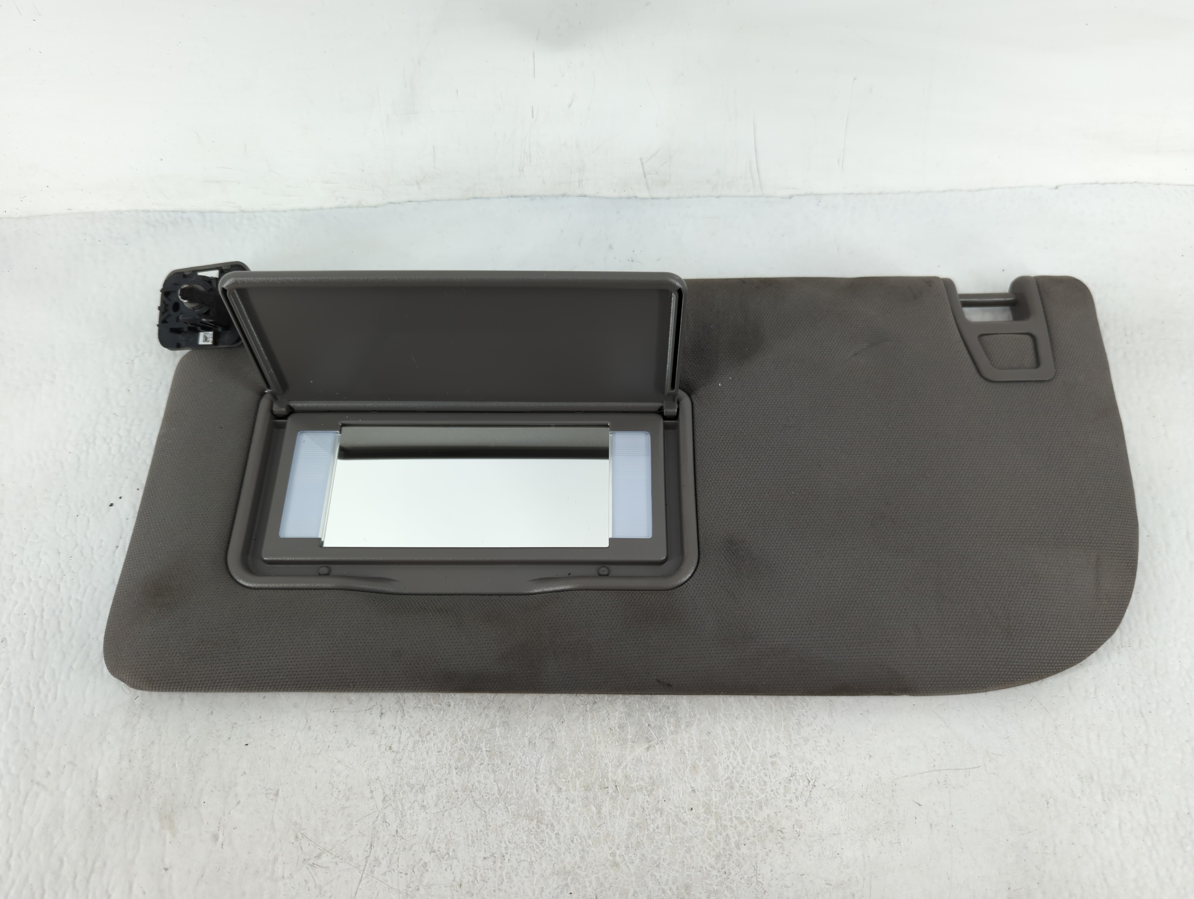 2018-2020 Ford F-150 Driver Sun Visor Mirror Left Sunvisor Dark Grey 656897 - Oemusedautoparts1.com