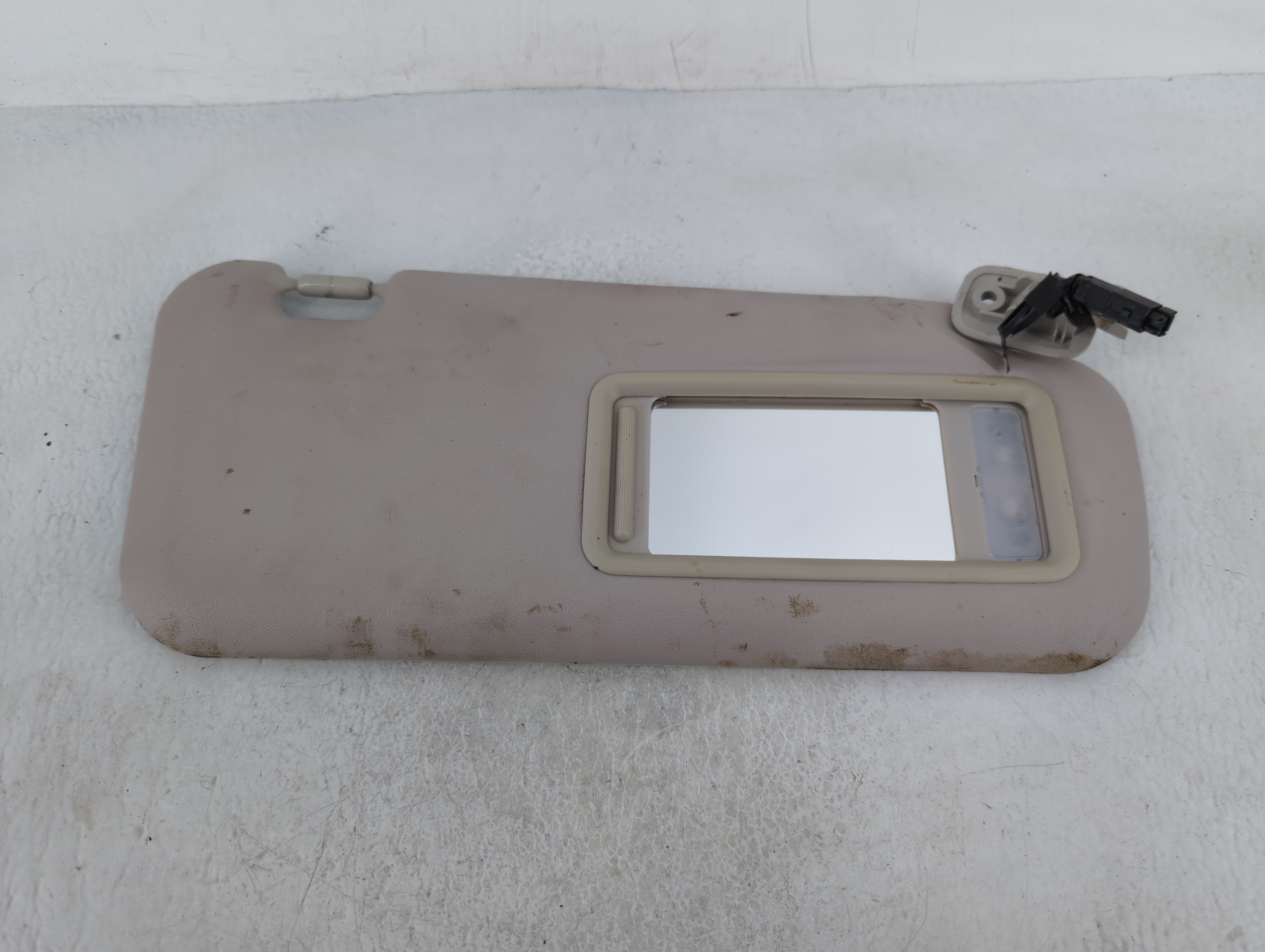 2010-2013 Mazda 3 Passenger Sun Visor Mirror Right Sunvisor Light Grey 656899 - Oemusedautoparts1.com