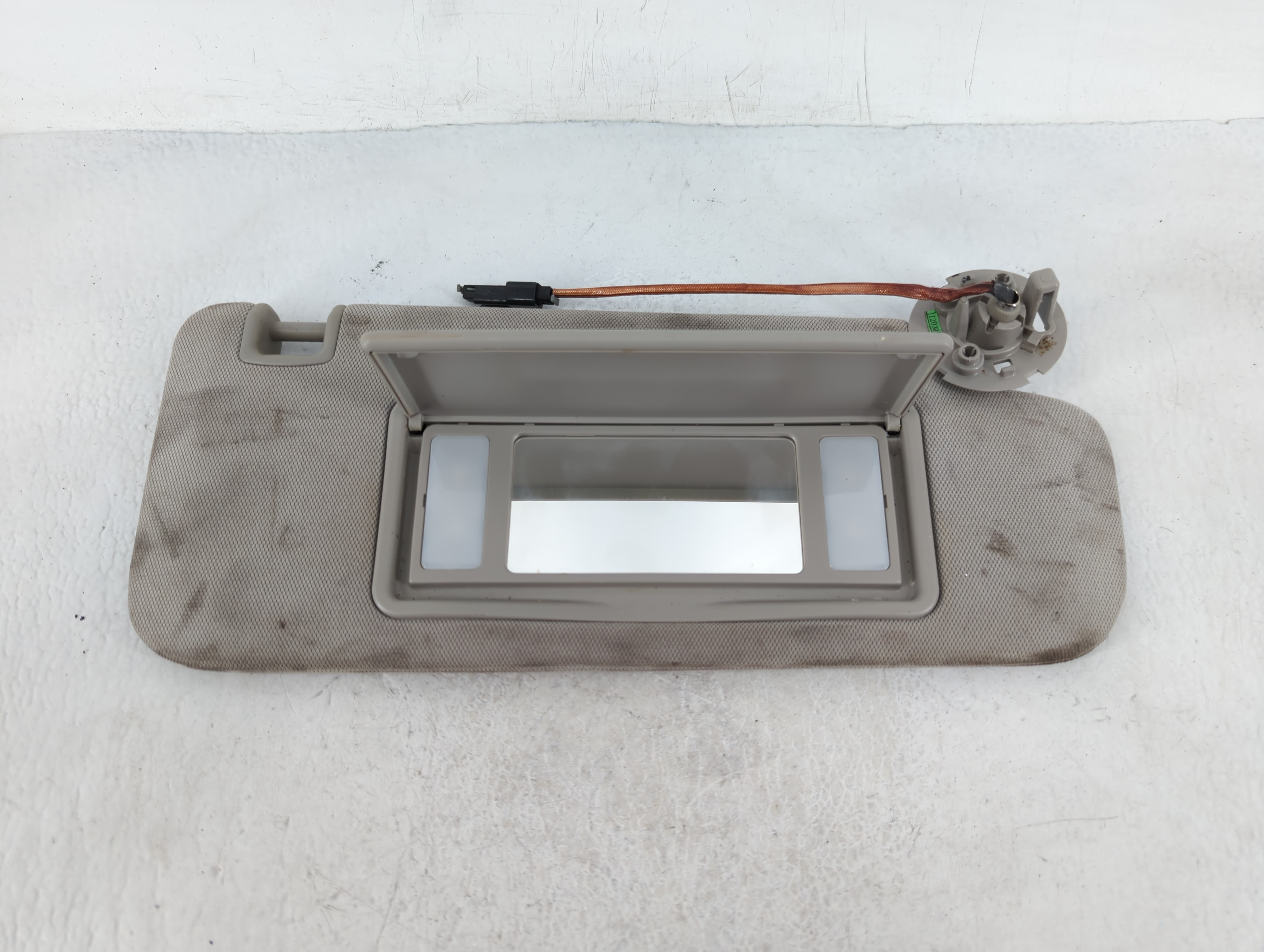 2010-2015 Buick Lacrosse Passenger Sun Visor Mirror Right Sunvisor Grey 656933 - Oemusedautoparts1.com