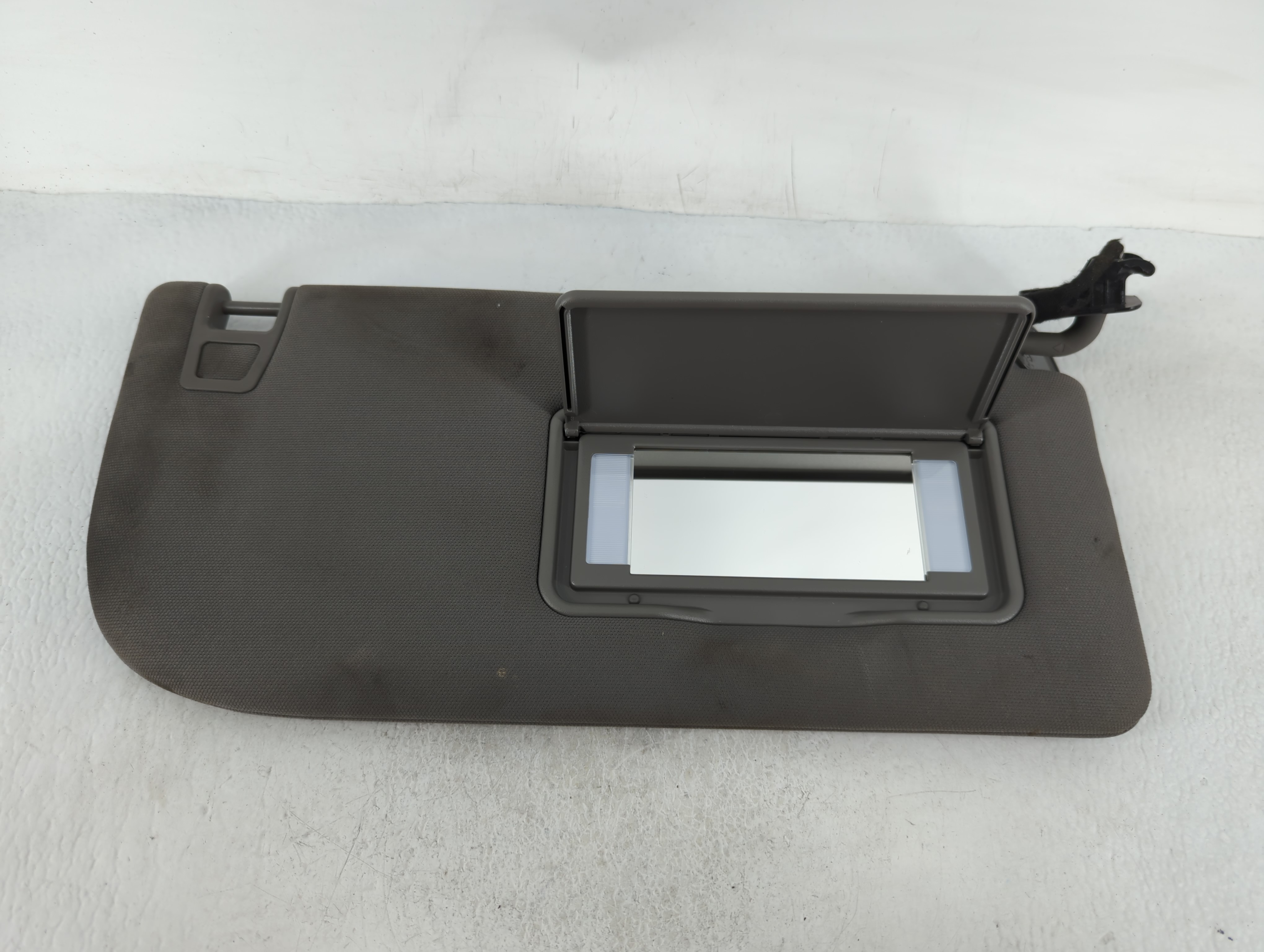 2018-2020 Ford F-150 Passenger Sun Visor Mirror Right Sunvisor Dark Gray 656936 - Oemusedautoparts1.com