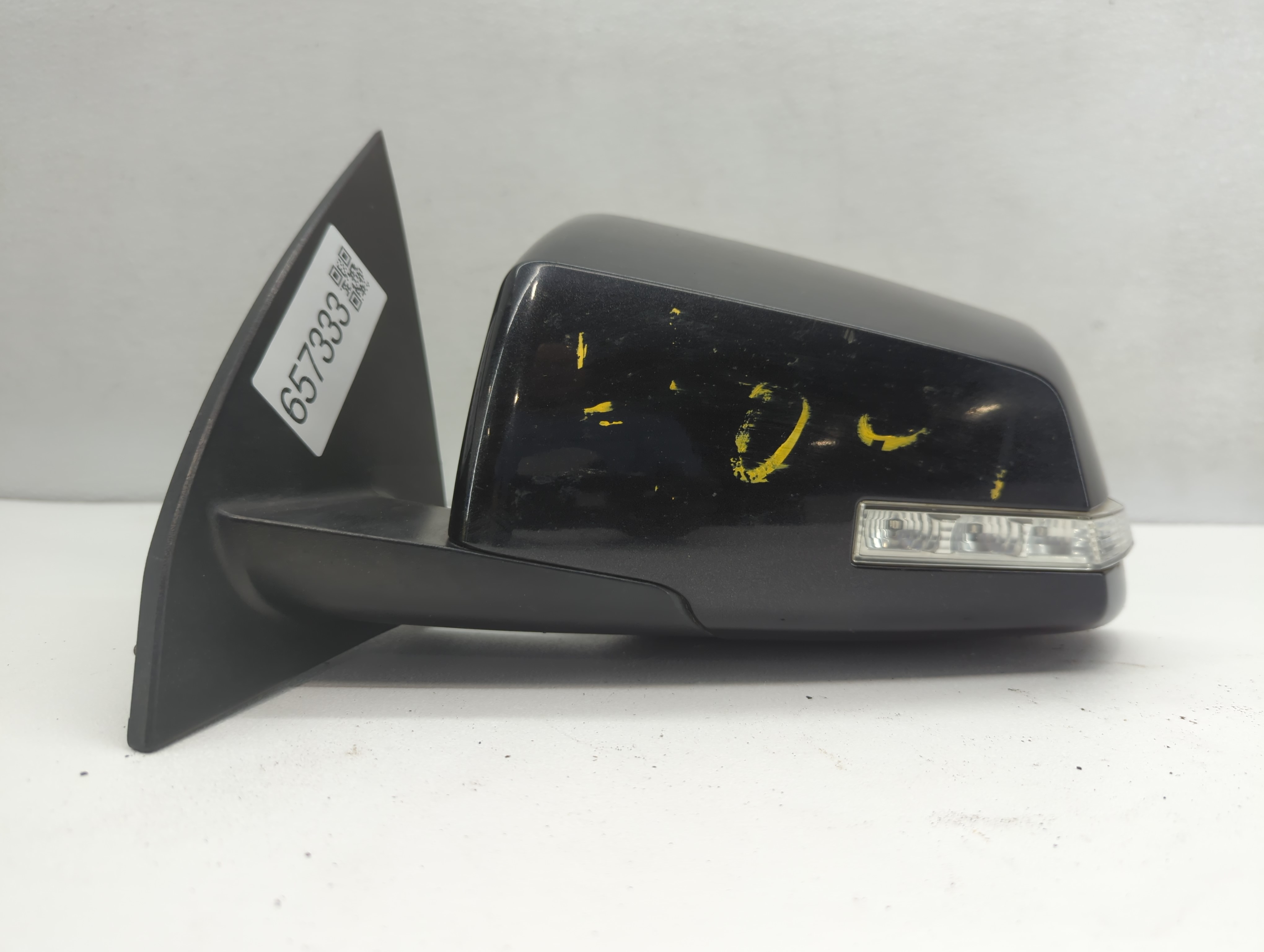 Chevrolet Traverse Passenger Right Side View Power Door Mirror Black 657333 - Oemusedautoparts1.com