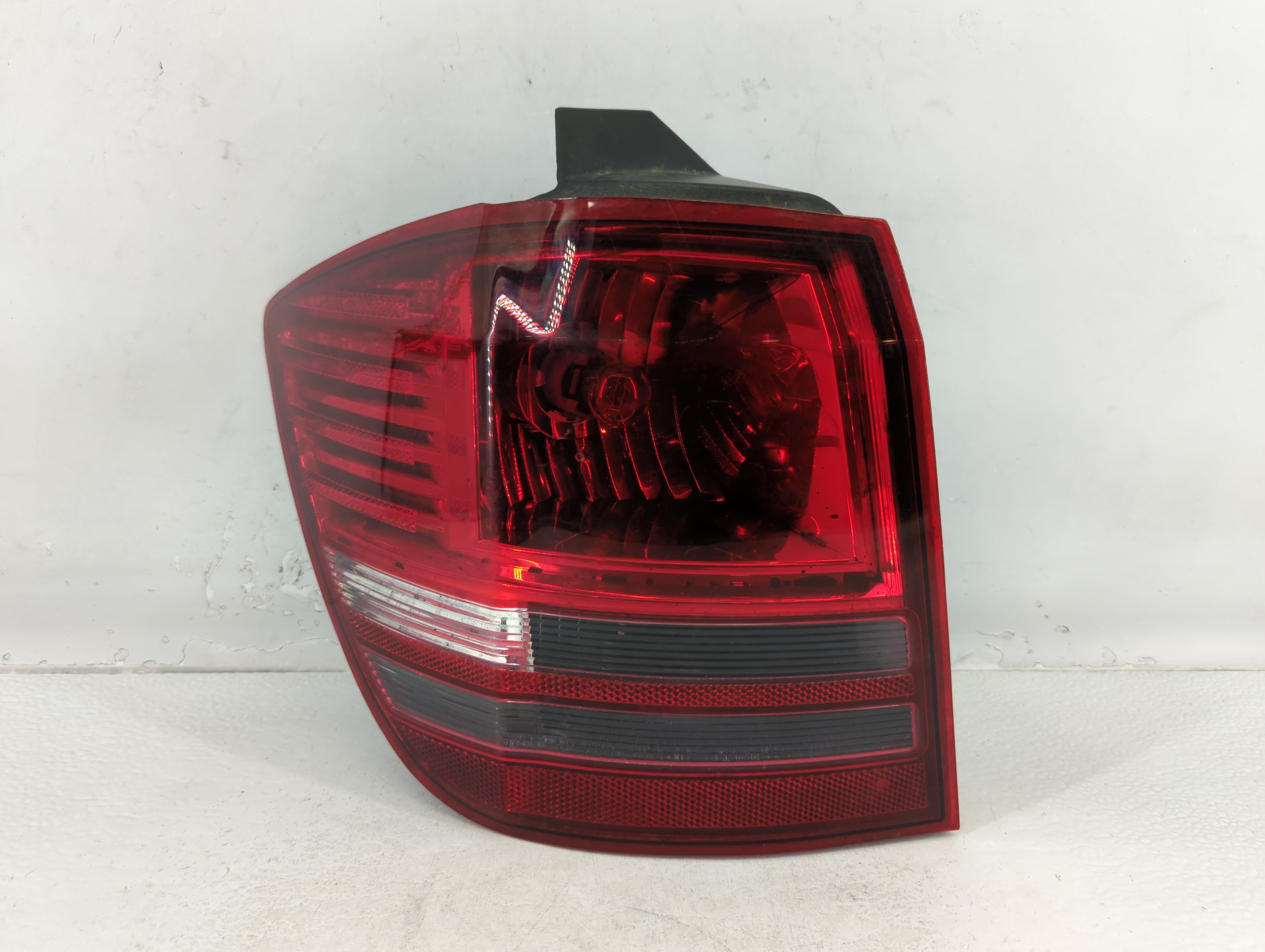 2014 Dodge Journey Driver Left Side Tail Light Taillight Oem 657507 - Oemusedautoparts1.com