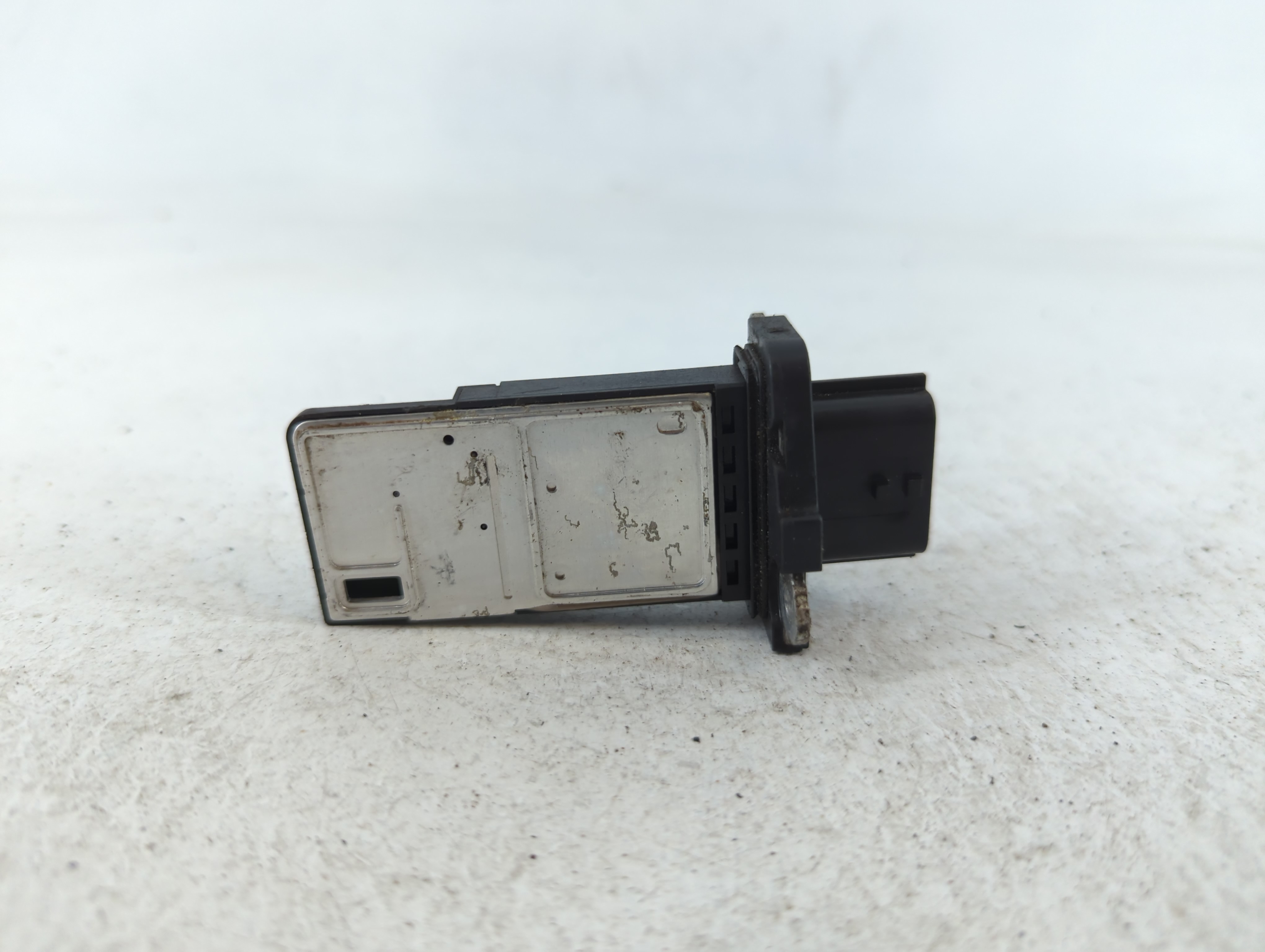 Picture of 2005-2015 Nissan Xterra Mass Air Flow Meter Maf 657529