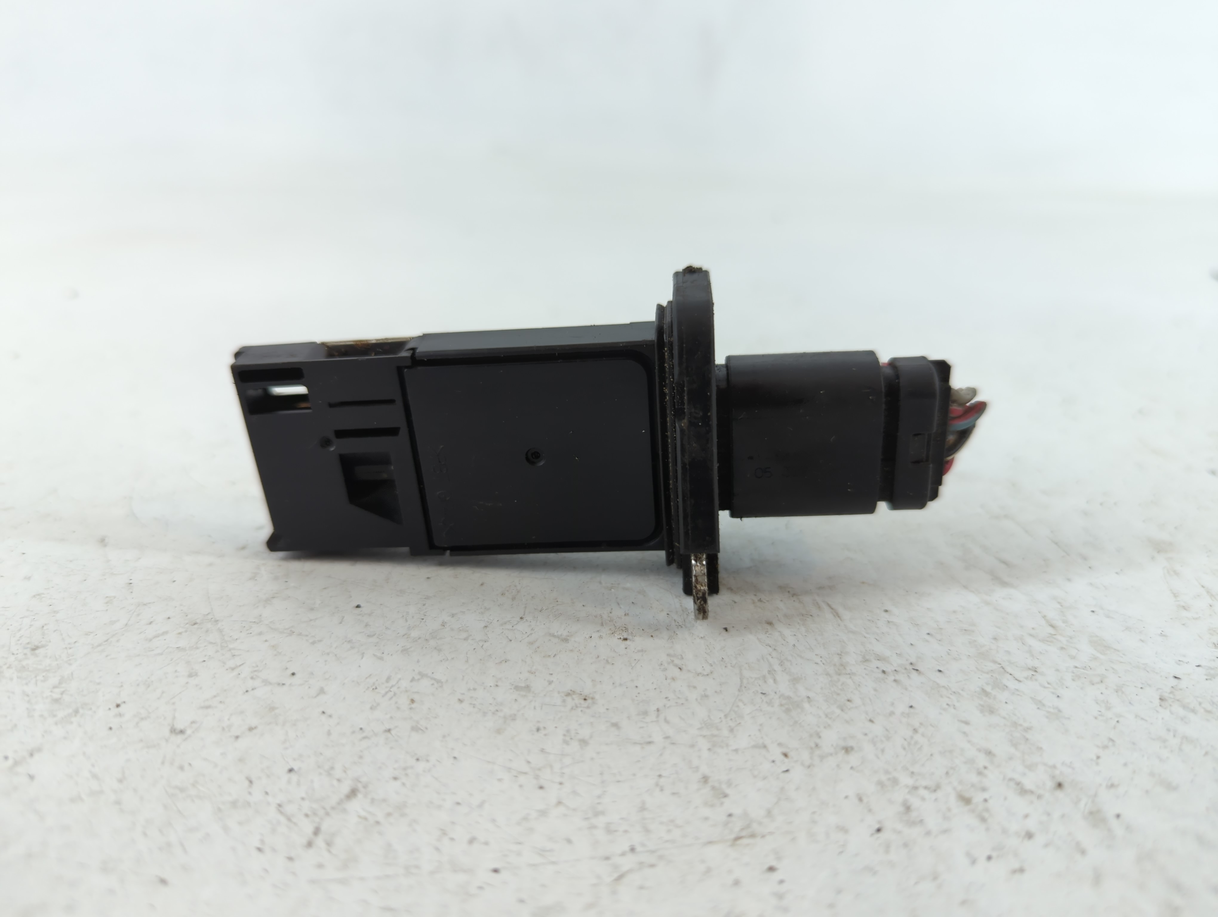 Picture of 2004-2007 Ford Taurus Mass Air Flow Meter Maf 657649