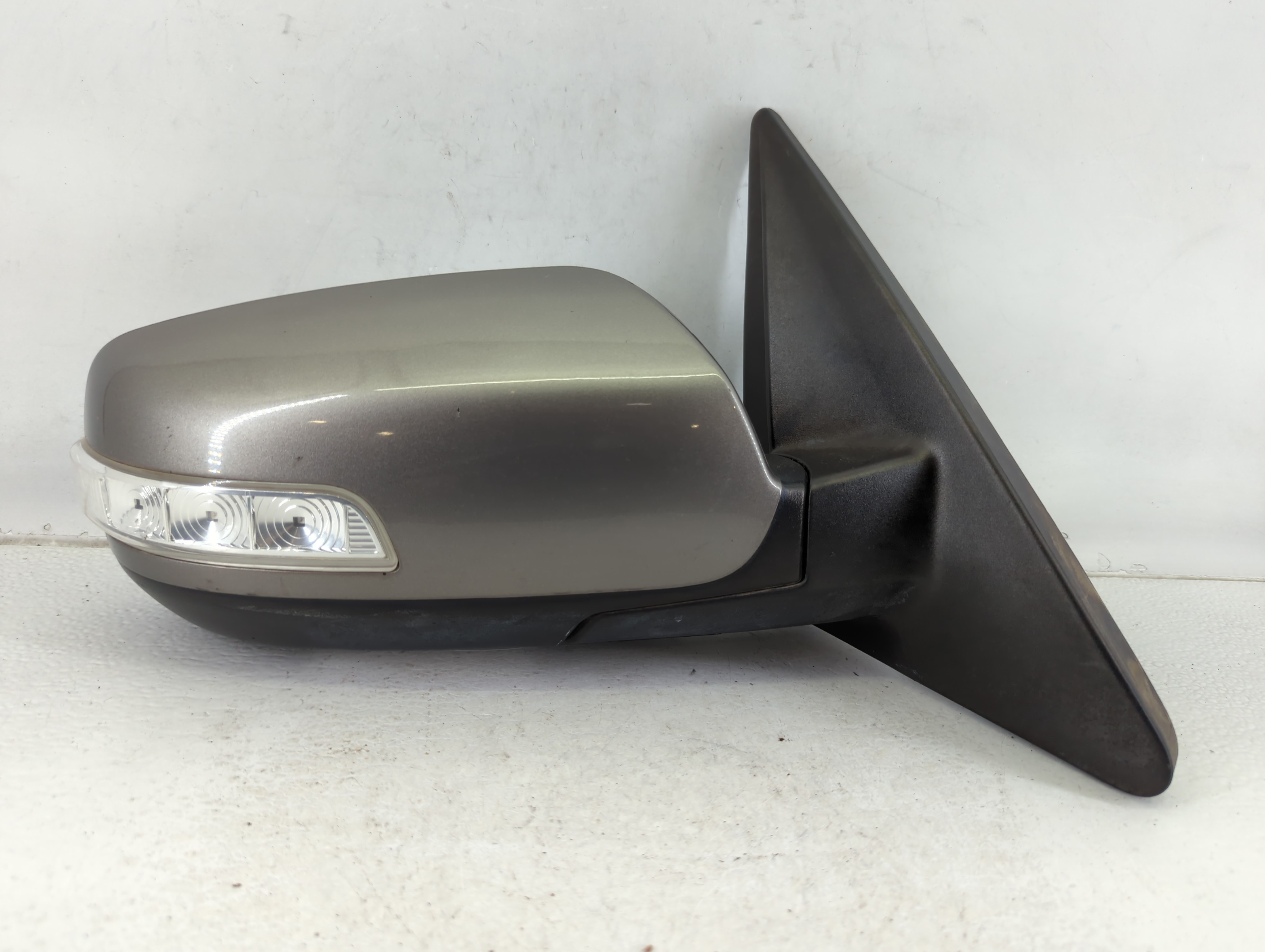 Picture of 2011-2015 Kia Sorento Passenger Right Side View Power Door Mirror Grey 657869
