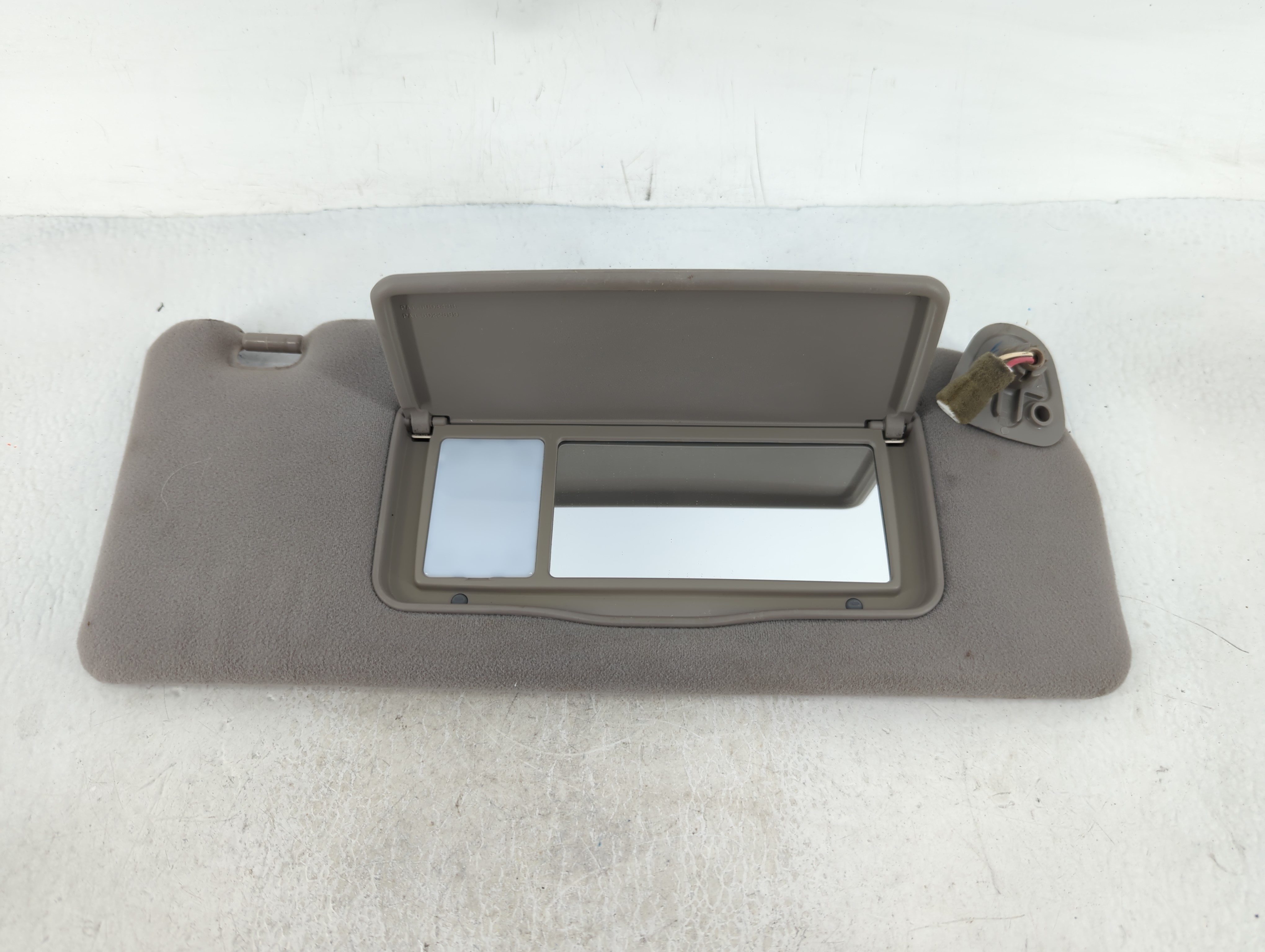 Picture of 2009-2012 Audi A4 Passenger Sun Visor Mirror Right Sunvisor Grey 658396