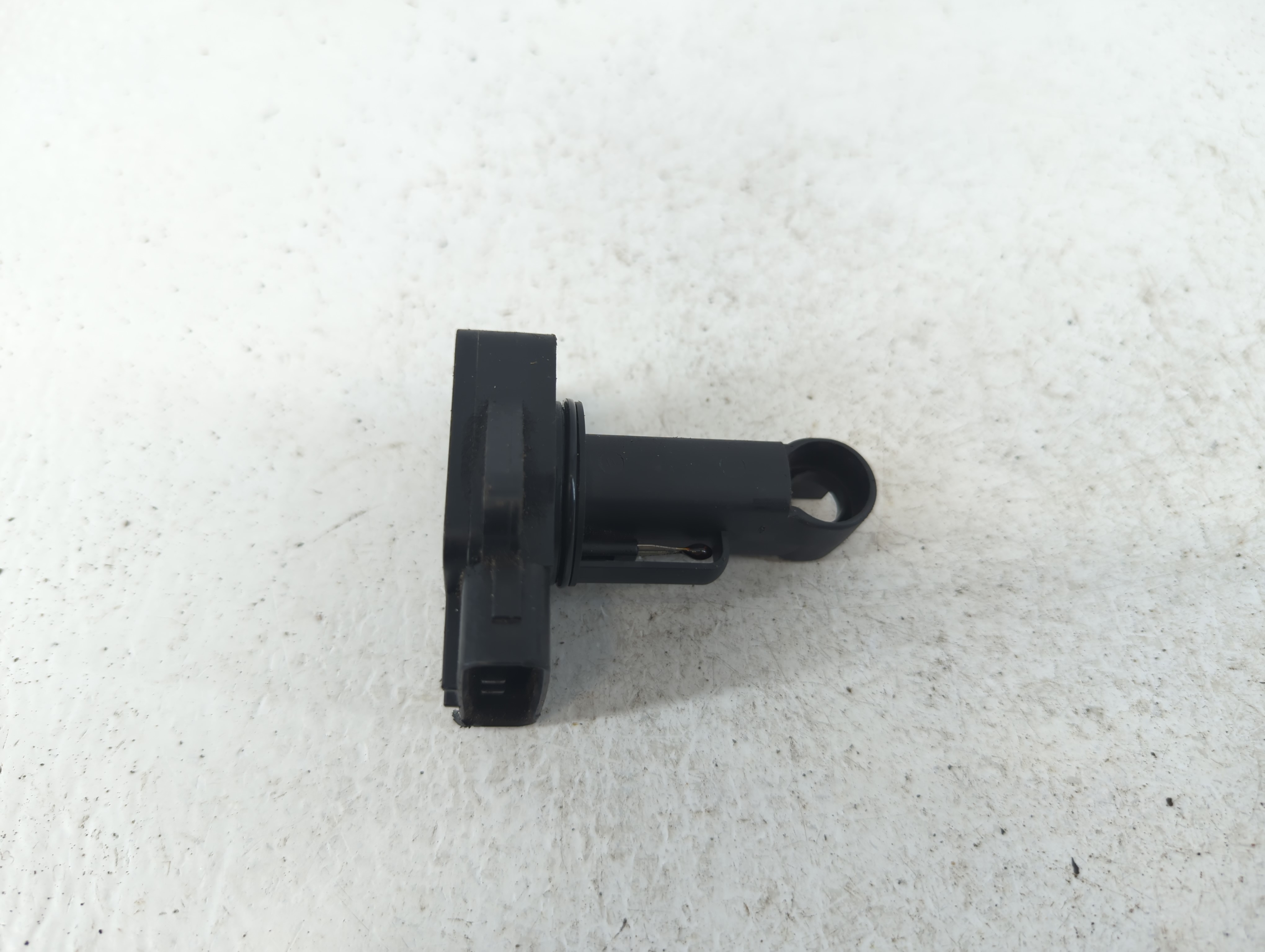 2004-2013 Mazda 3 Mass Air Flow Meter Maf 658850 - Oemusedautoparts1.com