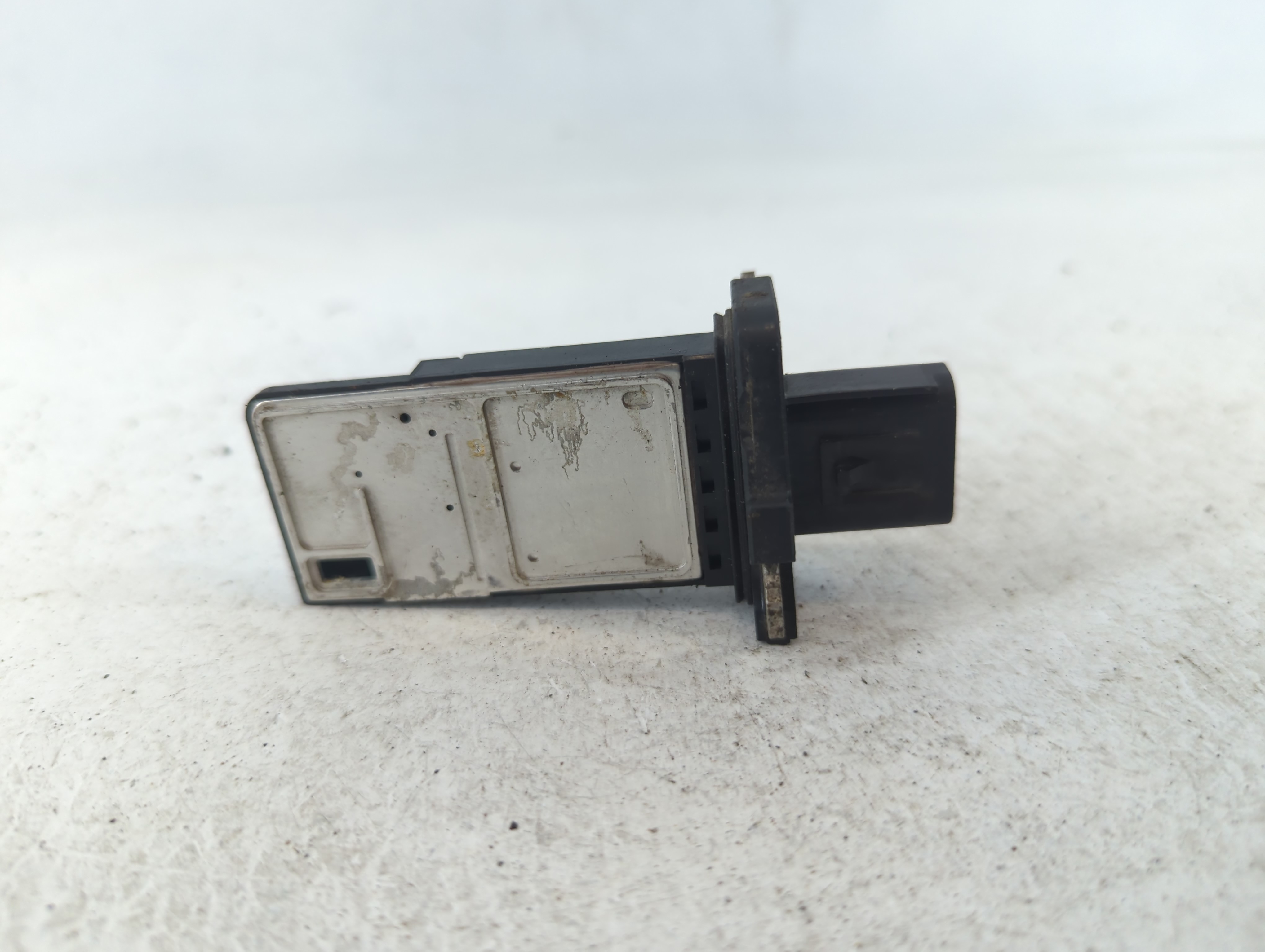 Picture of 2004-2012 Ford Explorer Mass Air Flow Meter Maf 658877
