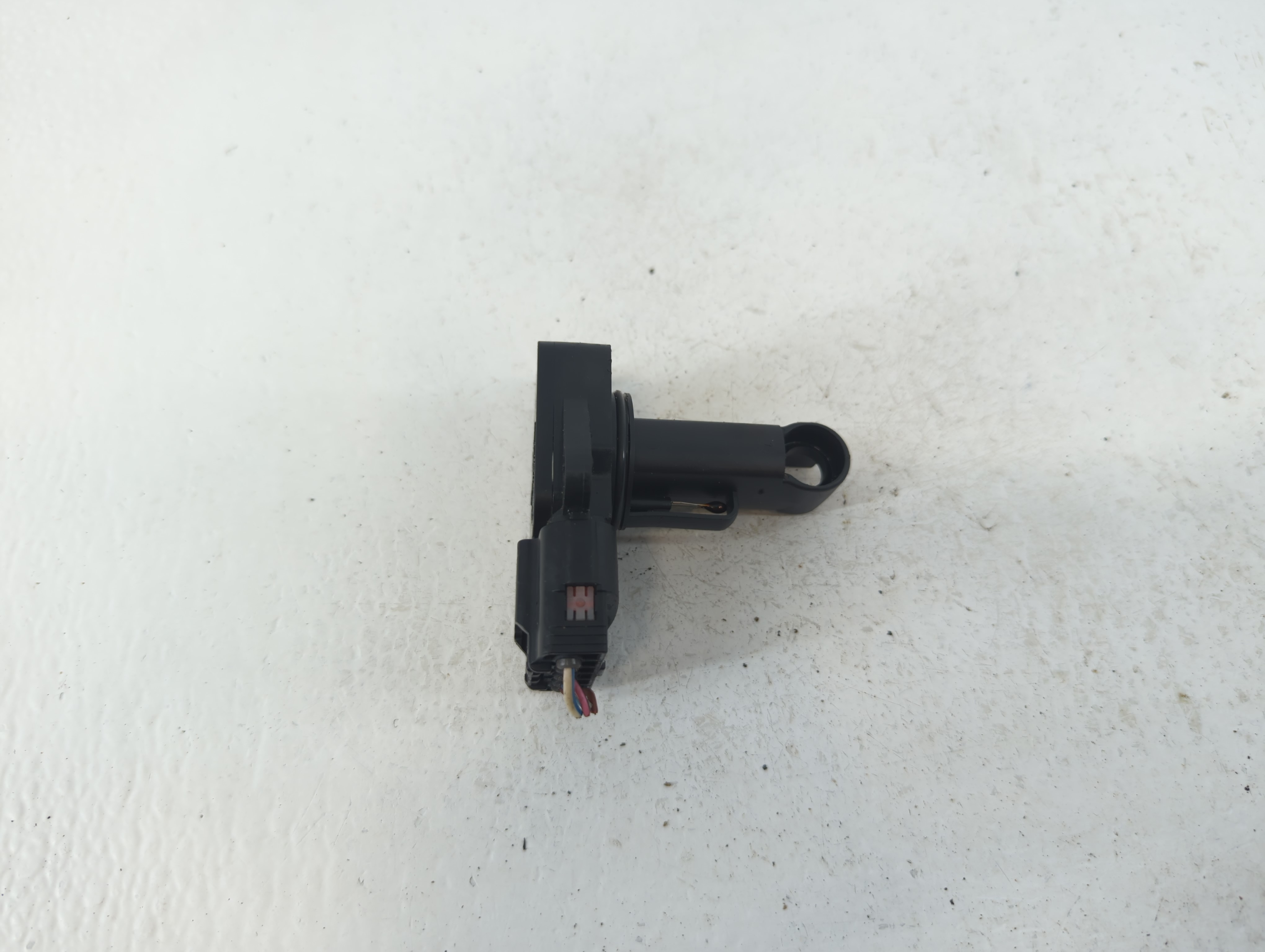 Picture of 2003-2013 Mazda 6 Mass Air Flow Meter Maf 659021