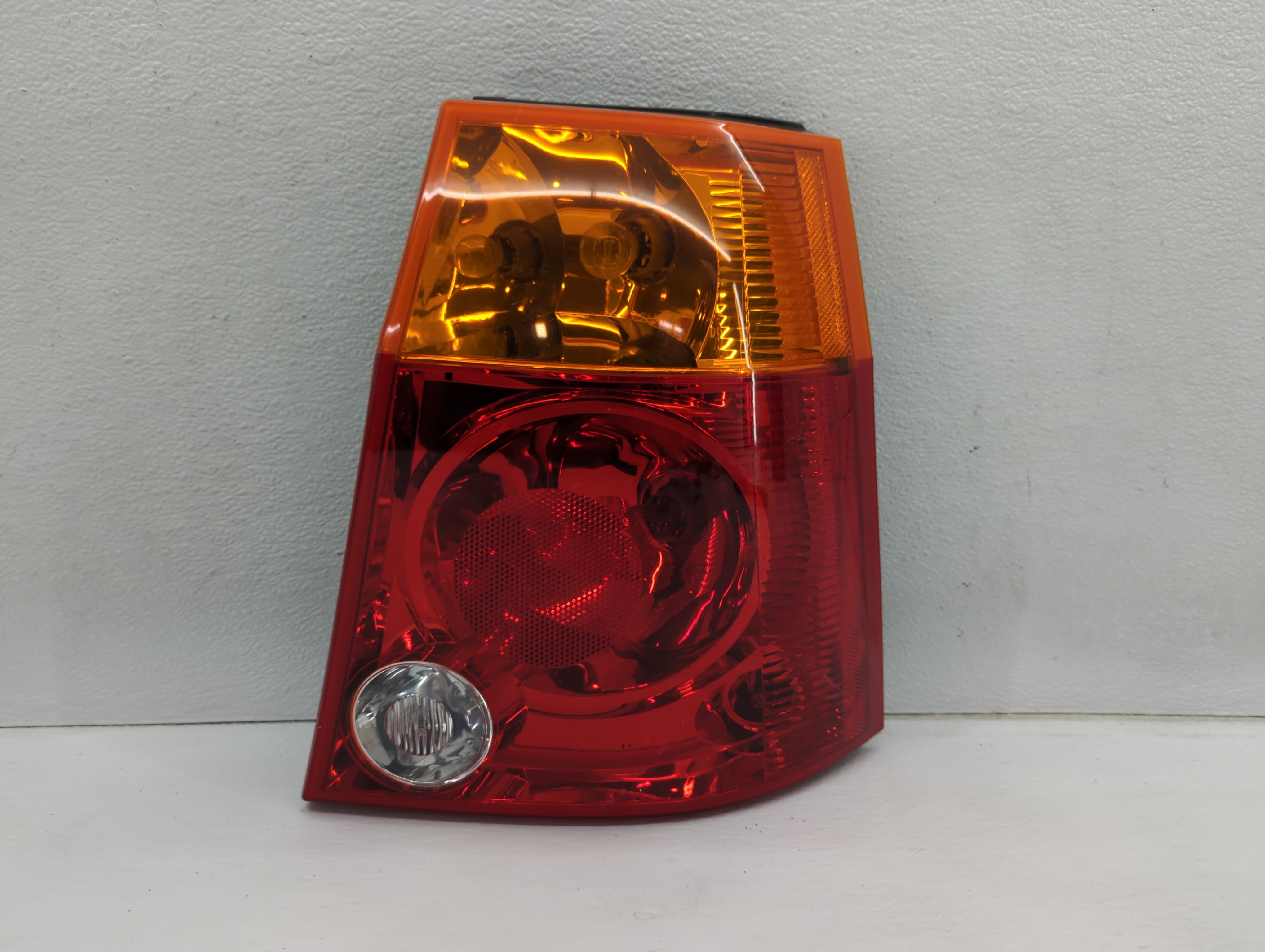 2004 Chrysler Pacifica Driver Left Side Tail Light Taillight Oem 659466 - Oemusedautoparts1.com