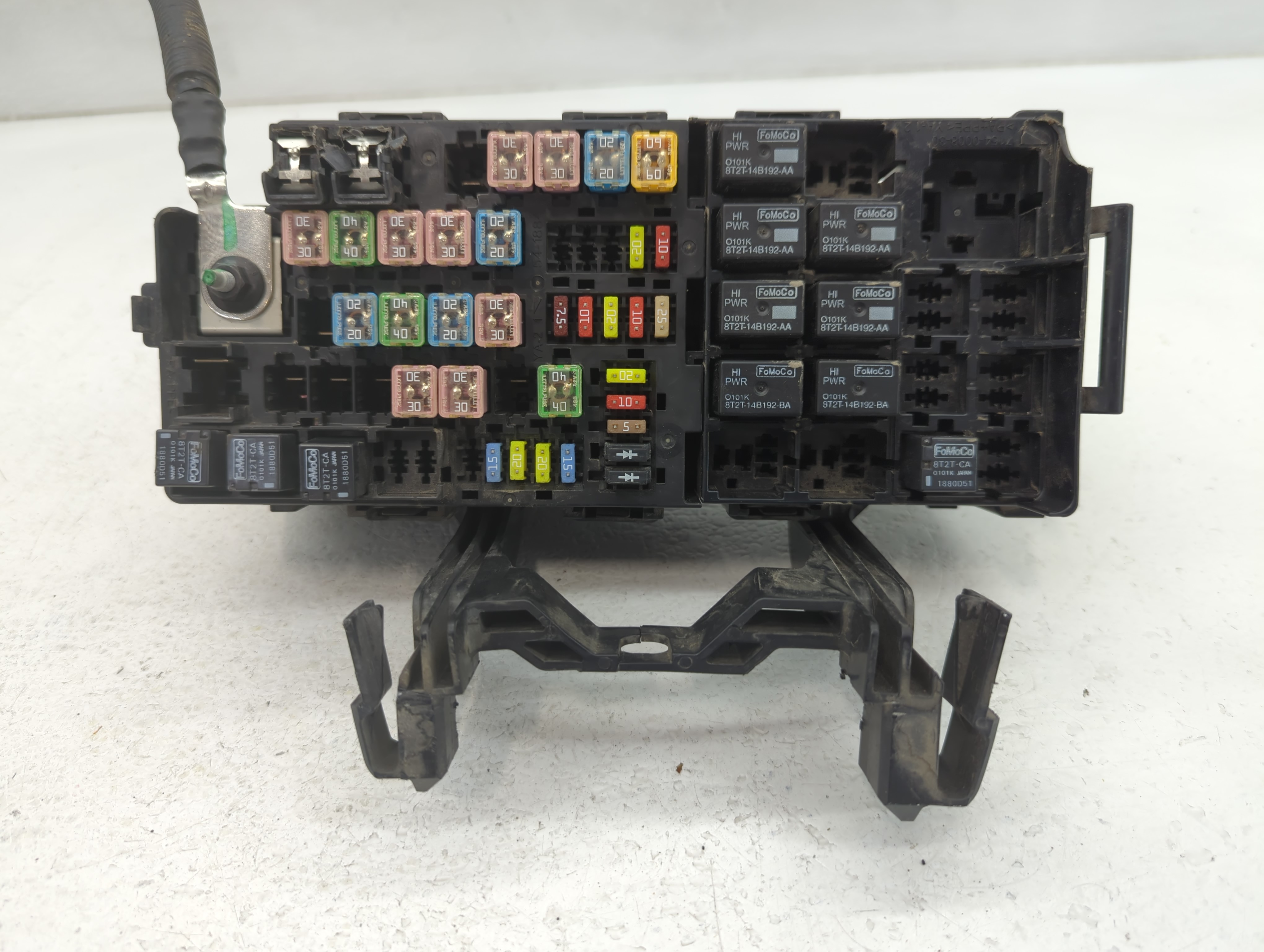 Picture of 2010-2012 Ford Taurus Fusebox Fuse Box Relay Module 8g1t-14a003-a0 659622