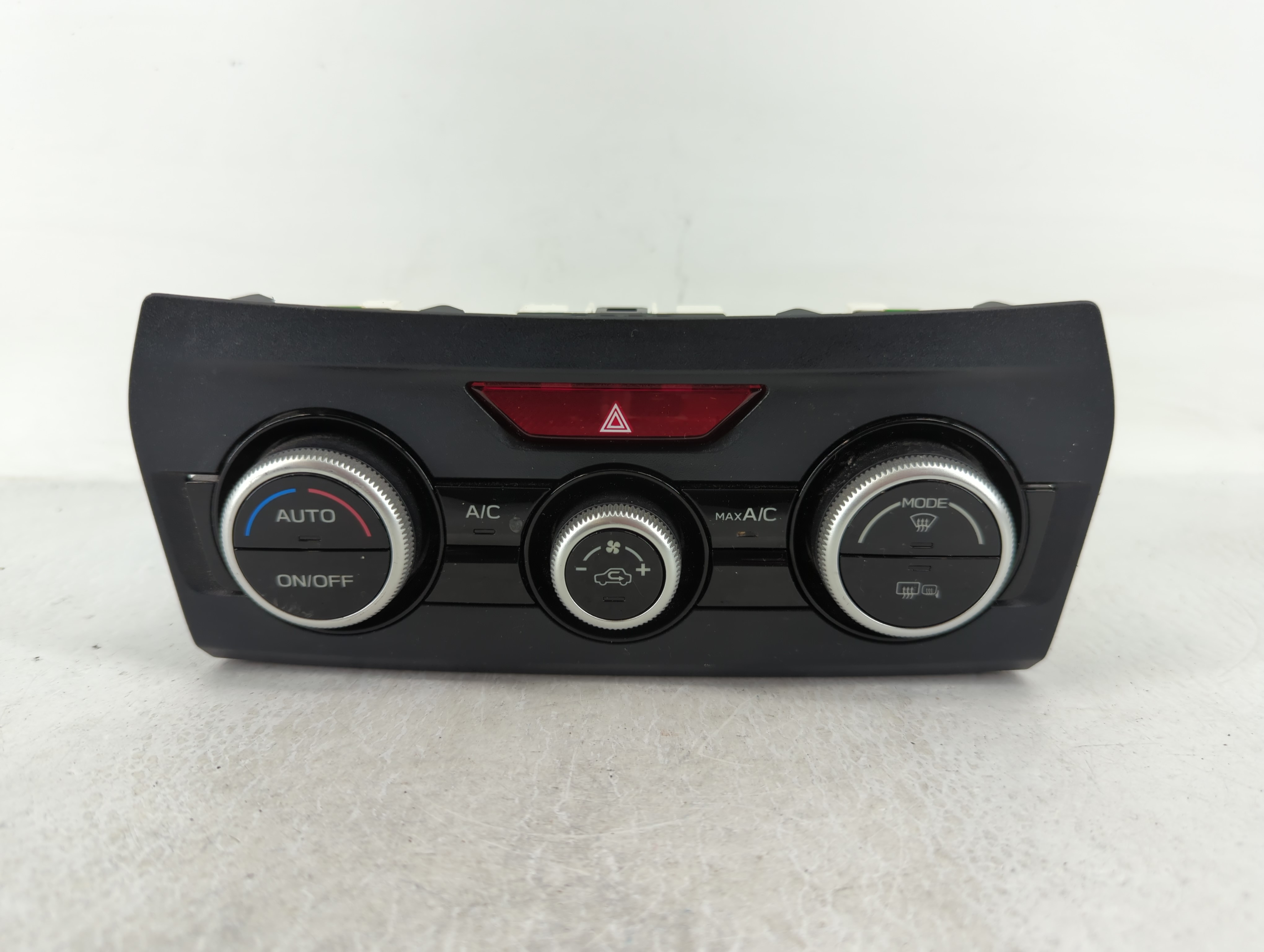 2019 Subaru Xv Ac Heater Climate Control 72311fl730 659772 - Oemusedautoparts1.com