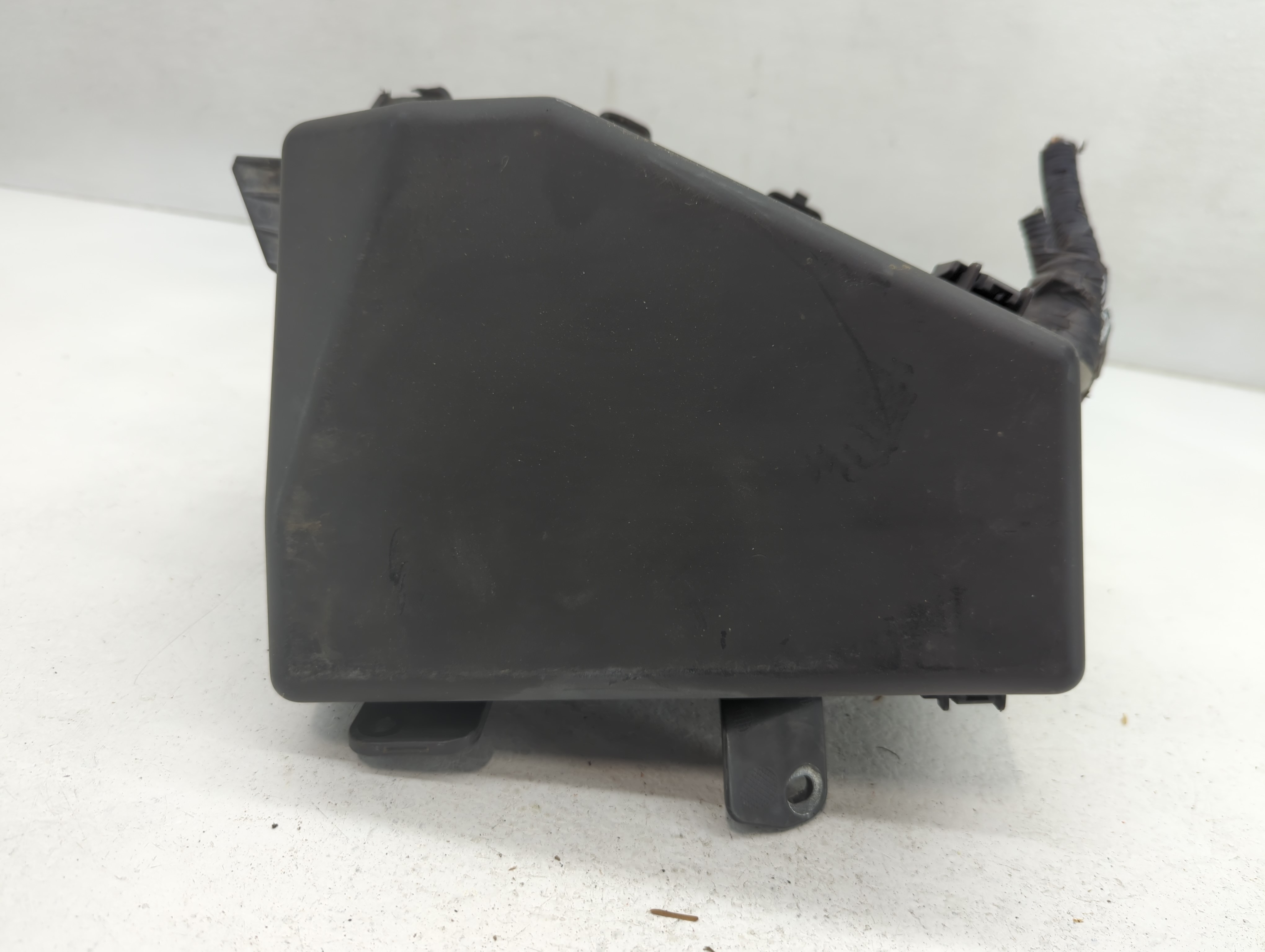 2015-2015 Subaru Legacy Fusebox Fuse Box Relay Module Mb504300b 660119 - Oemusedautoparts1.com