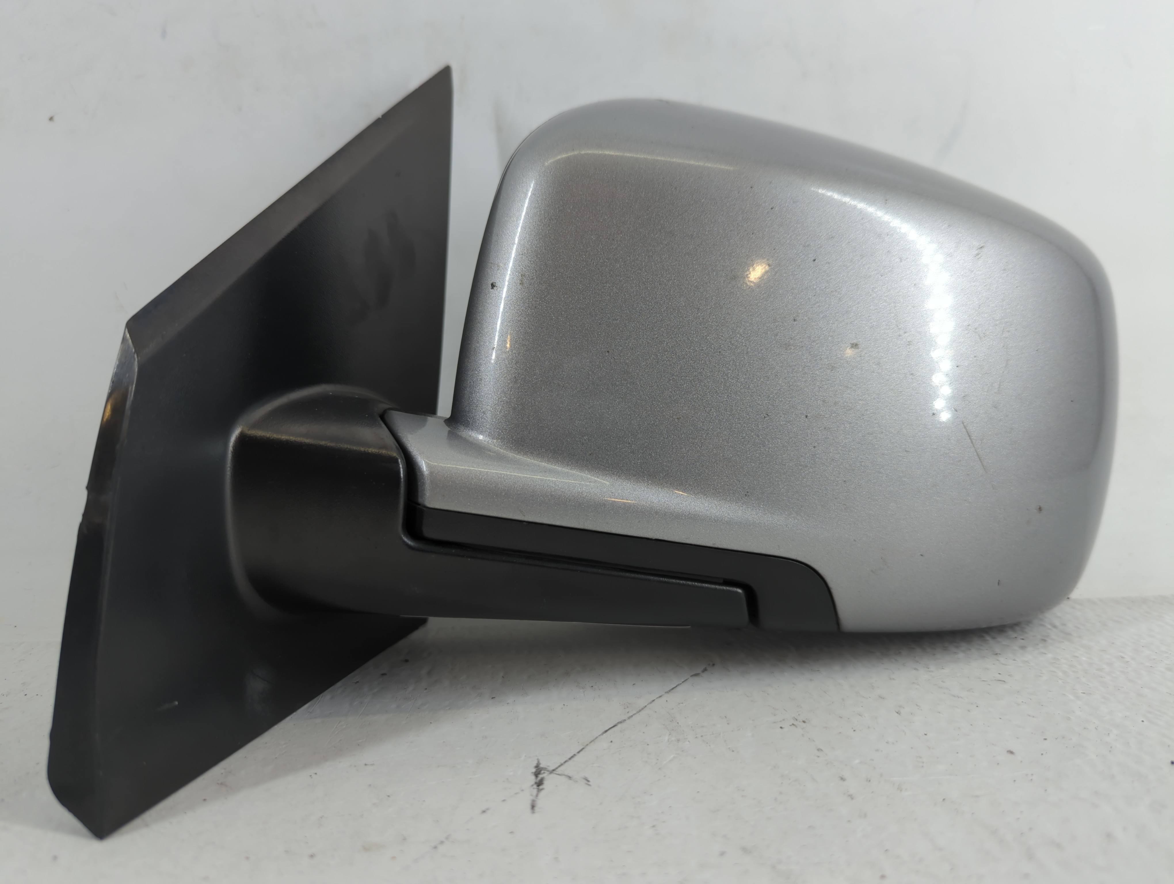 2015 Dodge Journey Driver Left Side View Power Door Mirror Silver 660549 - Oemusedautoparts1.com